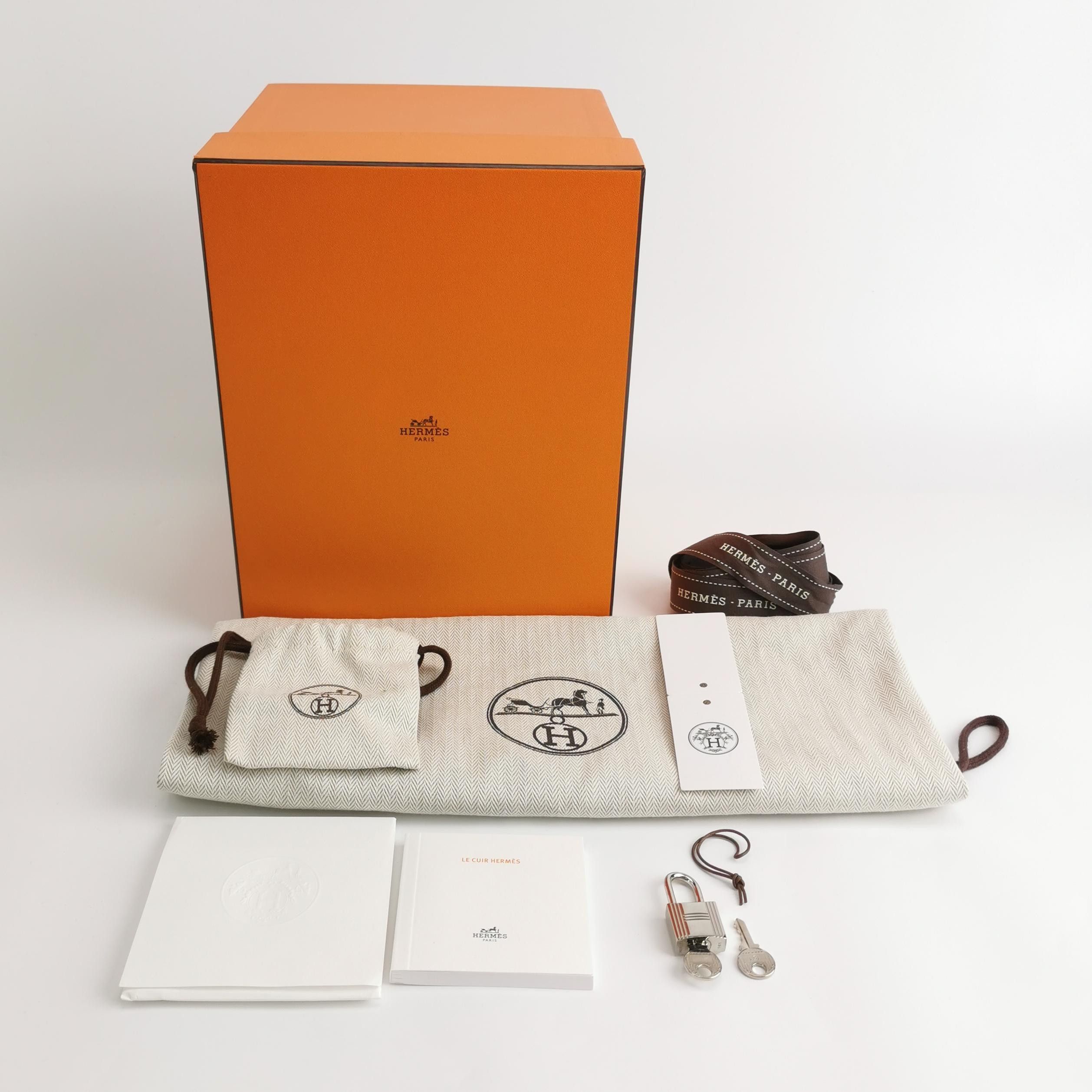 Hermes Hermes Women os Tote Bags Size ONE SIZE - 9 Thumbnail