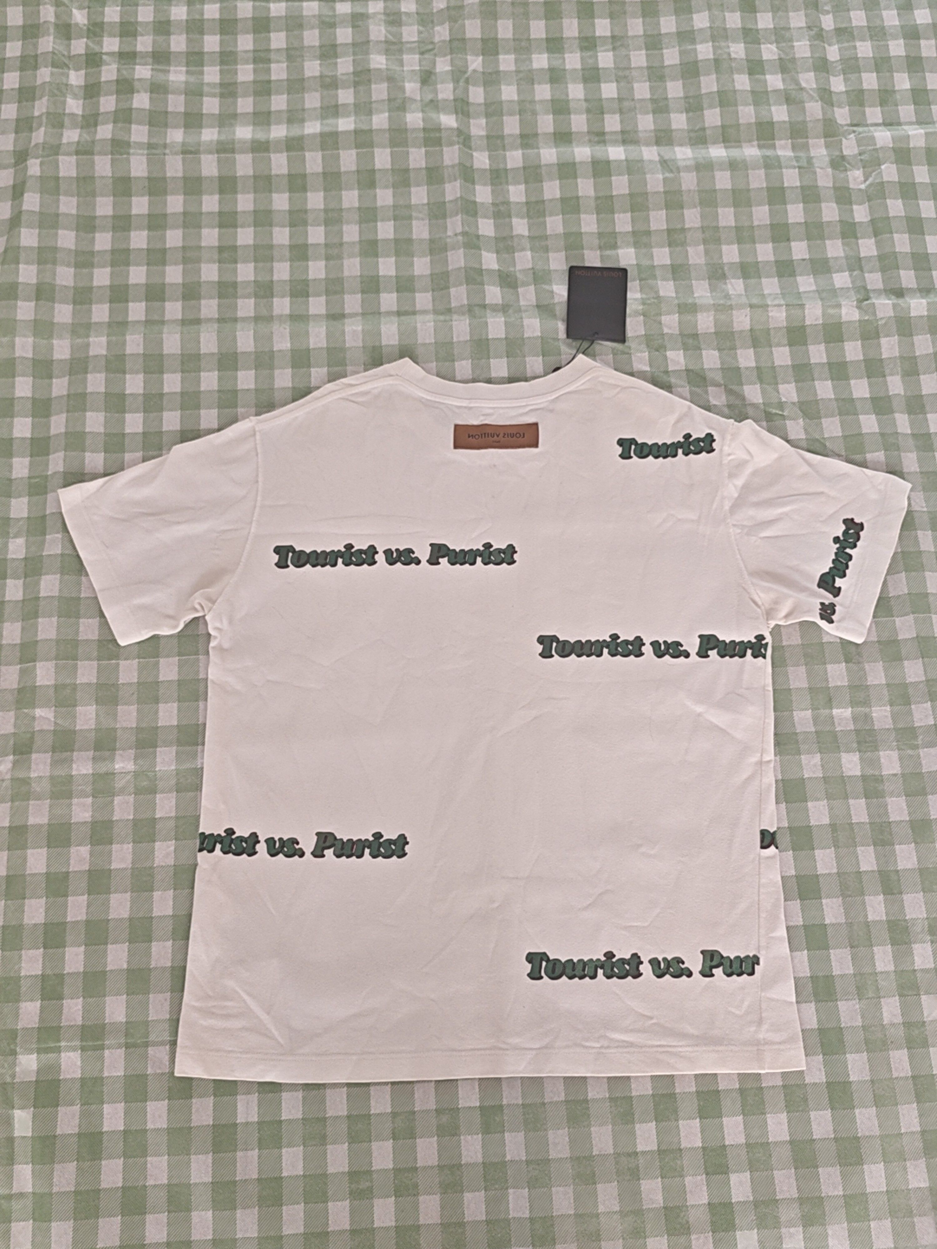 Louis Vuitton Louis Vuitton Tourist vs Purist T-Shirt Size L Size US L / EU 52-54 / 3 - 2 Thumbnail