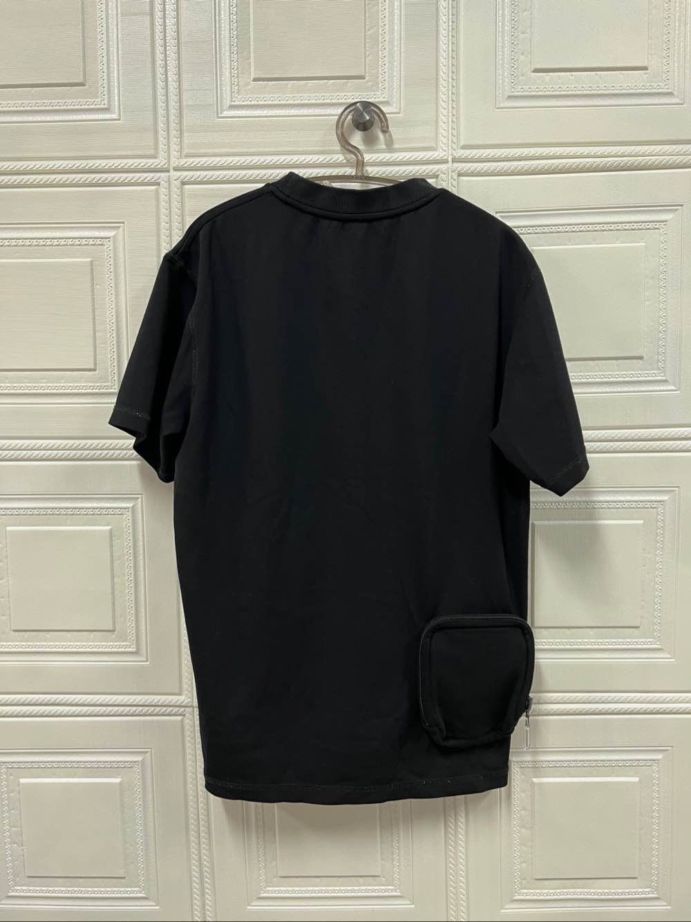 Louis Vuitton Louis Vuitton Geometric World Map T-Shirt XL Size US XL / EU 56 / 4 - 2 Thumbnail