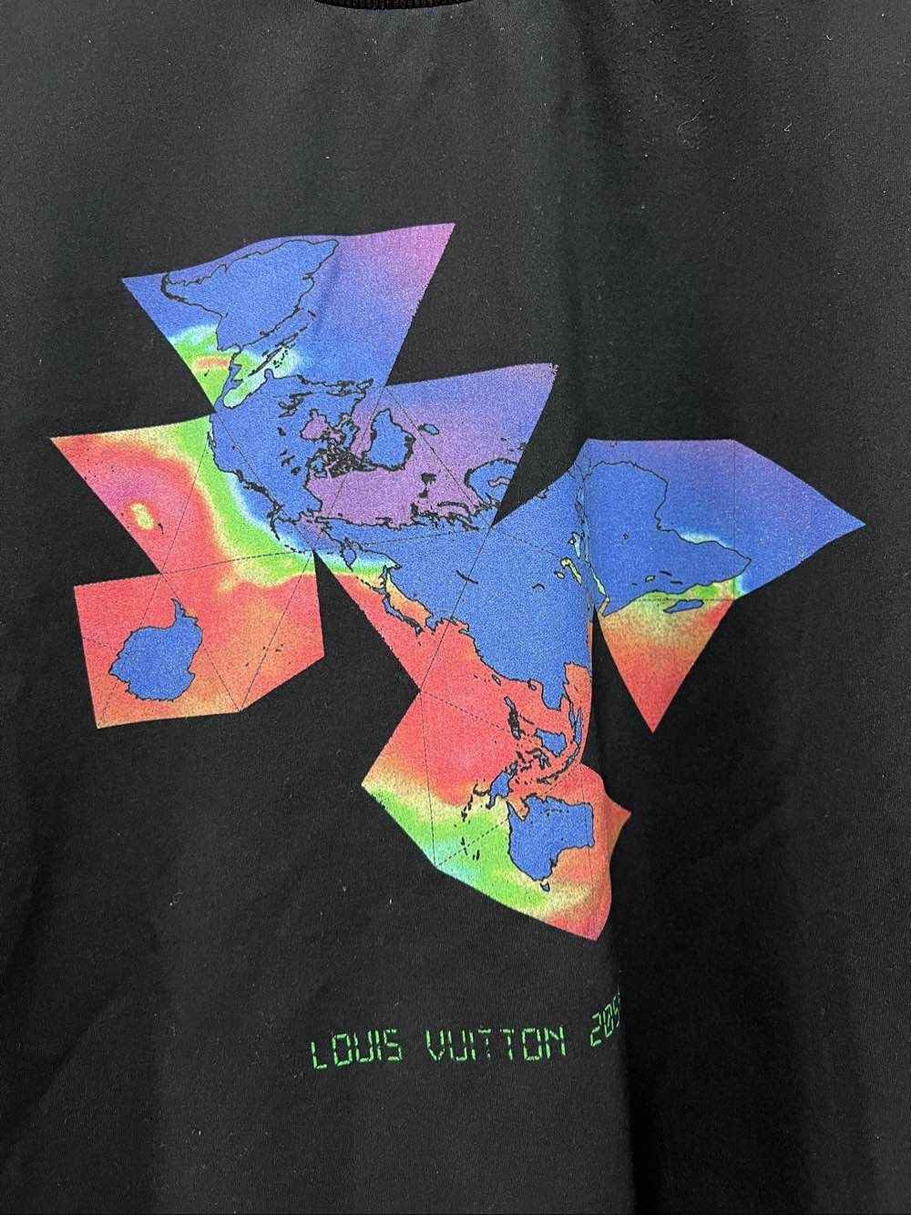 Louis Vuitton Louis Vuitton Geometric World Map T-Shirt XL Size US XL / EU 56 / 4 - 5 Thumbnail