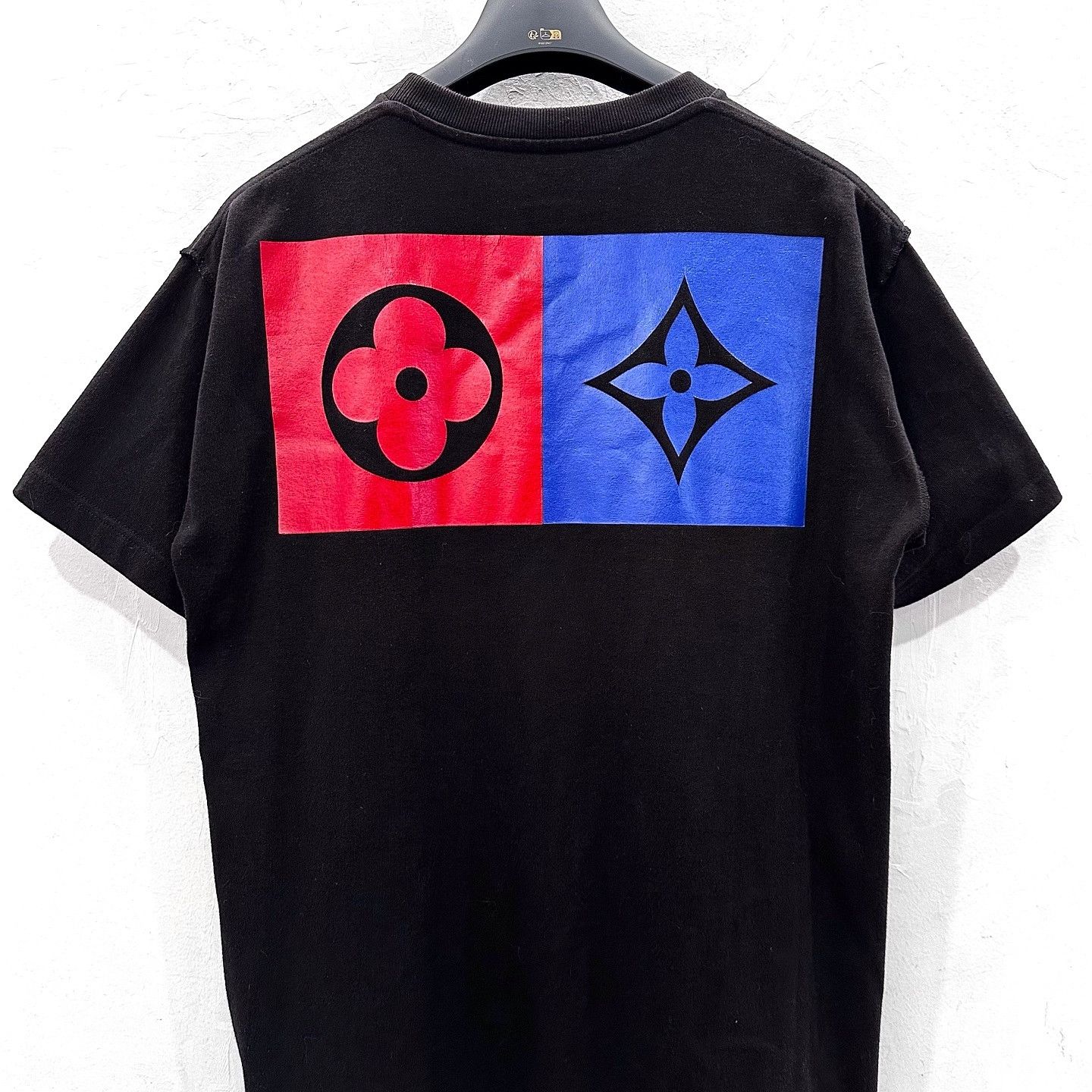 Louis Vuitton Louis Vuitton Graphic Print T-Shirt Size S Size US S / EU 44-46 / 1 - 2 Thumbnail