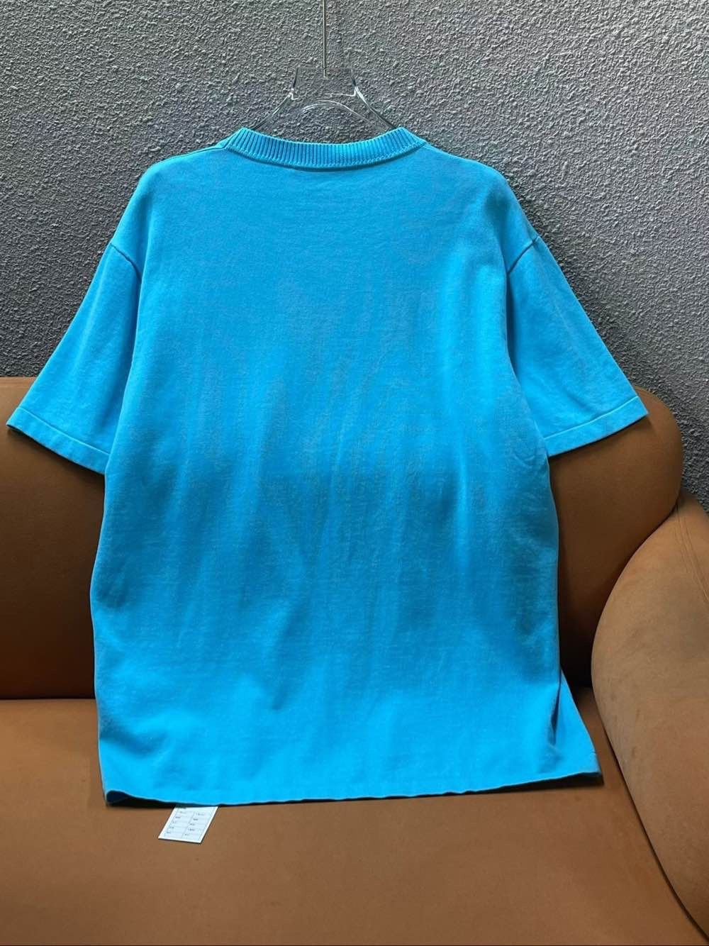 Louis Vuitton Louis Vuitton Embroidered Logo T-Shirt Size XL Size US XL / EU 56 / 4 - 2 Thumbnail