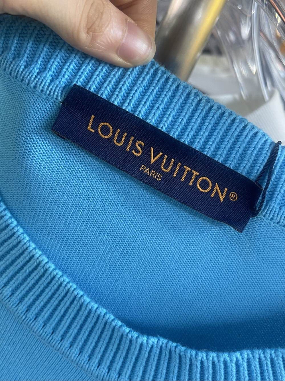 Louis Vuitton Louis Vuitton Embroidered Logo T-Shirt Size XL Size US XL / EU 56 / 4 - 3 Thumbnail