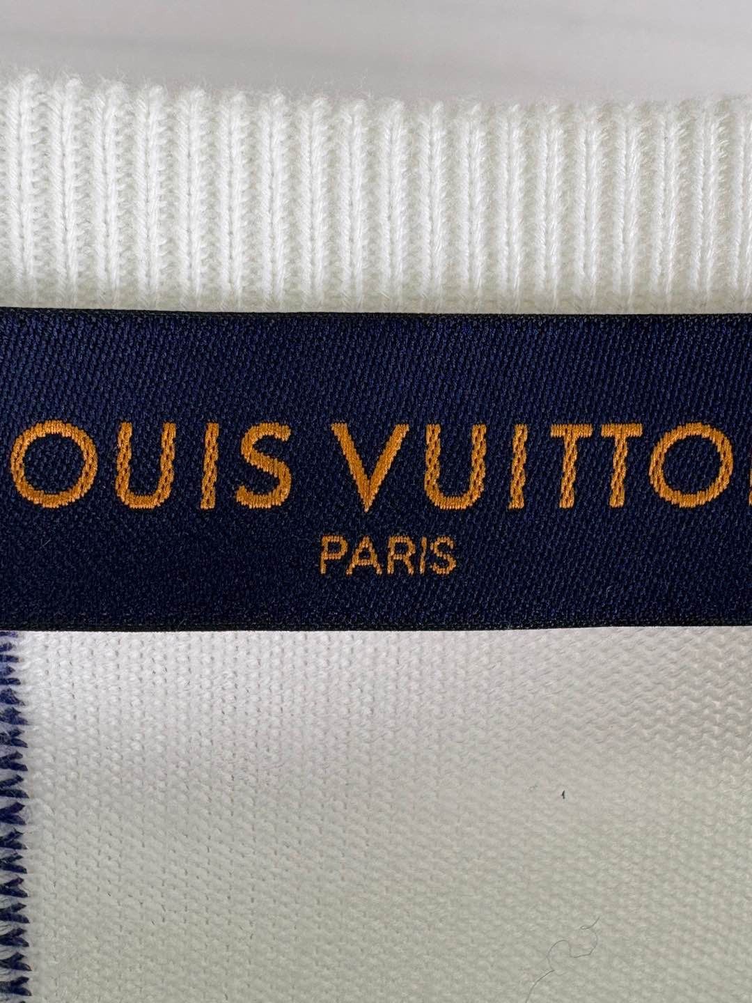Louis Vuitton Louis Vuitton Multi-Color Letter Knit T-Shirt Size M Size US M / EU 48-50 / 2 - 3 Thumbnail
