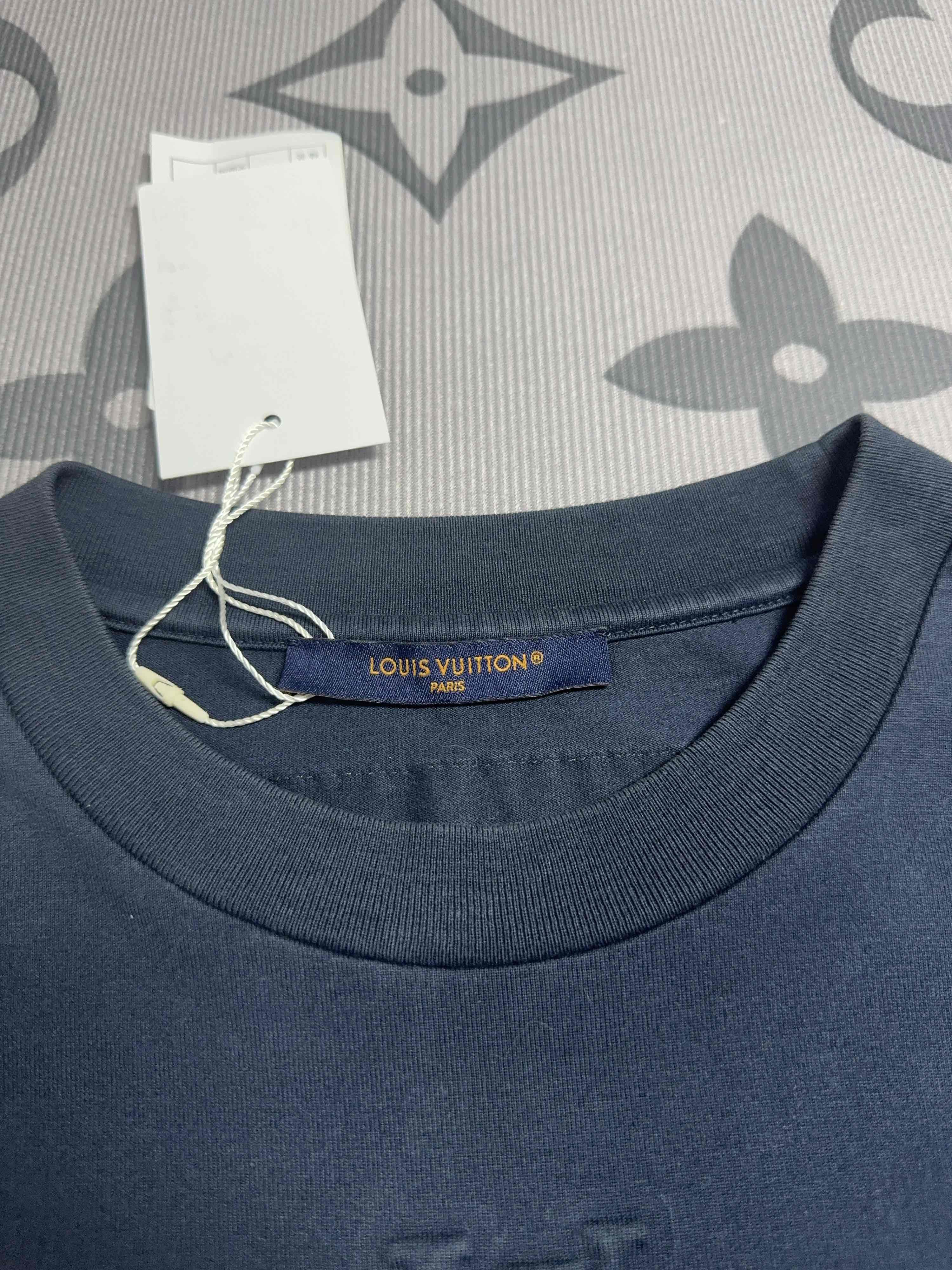 Louis Vuitton Louis Vuitton Embroidered Logo T-Shirt US S Size US S / EU 44-46 / 1 - 3 Thumbnail