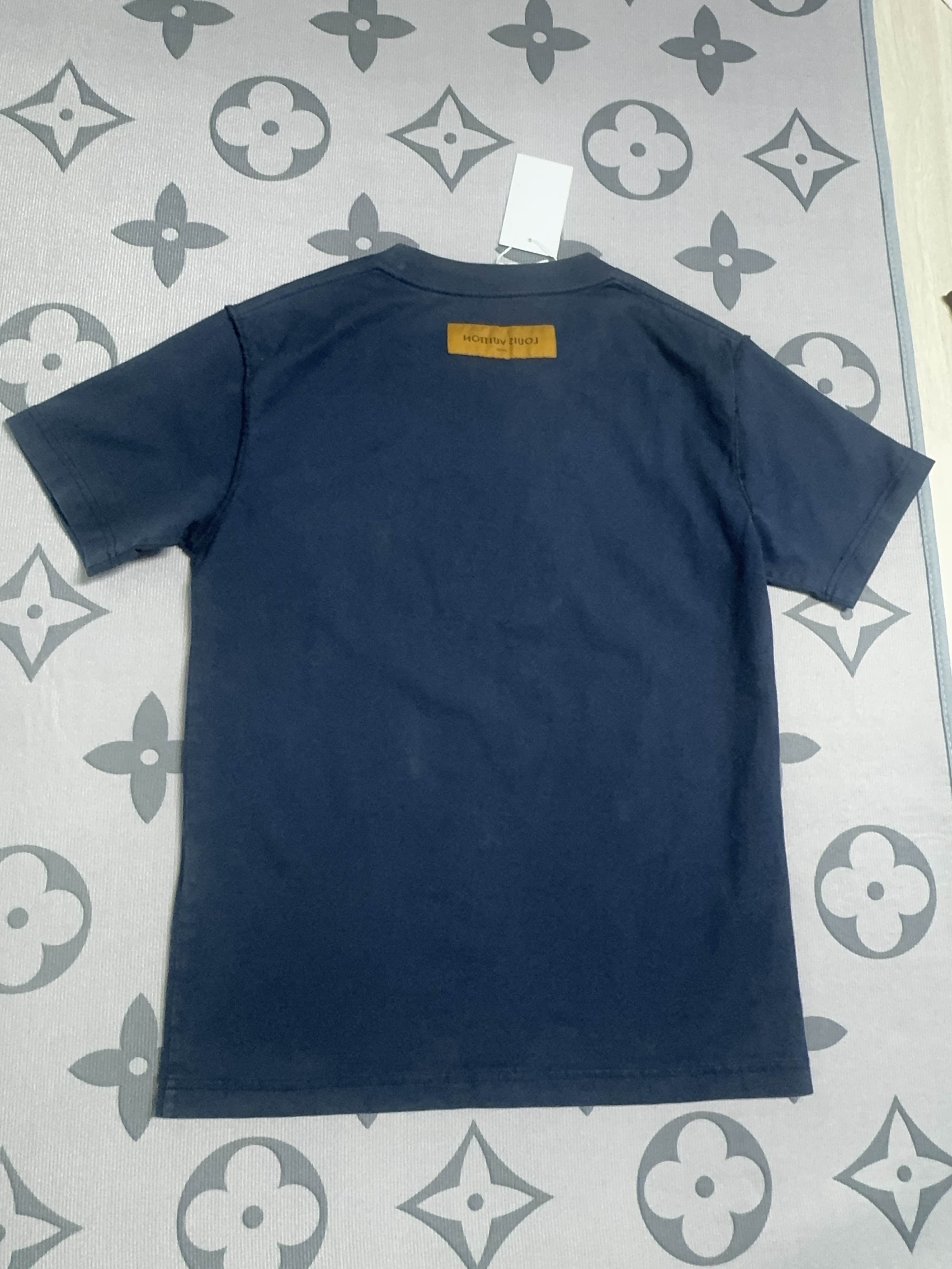 Louis Vuitton Louis Vuitton Embroidered Logo T-Shirt US S Size US S / EU 44-46 / 1 - 2 Thumbnail