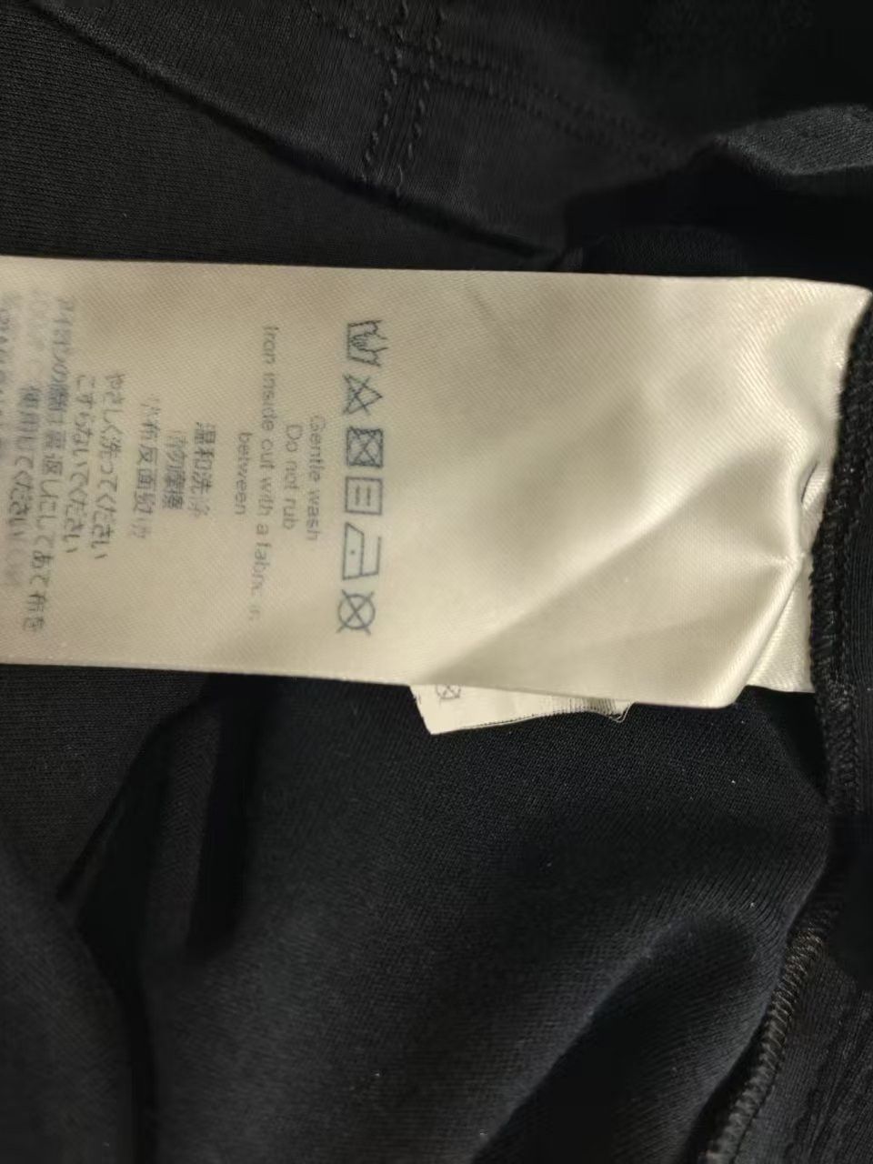 Louis Vuitton Louis Vuitton Trunks & Bags Graphic T-Shirt XS Size XS / US 0-2 / IT 36-38 - 4 Thumbnail