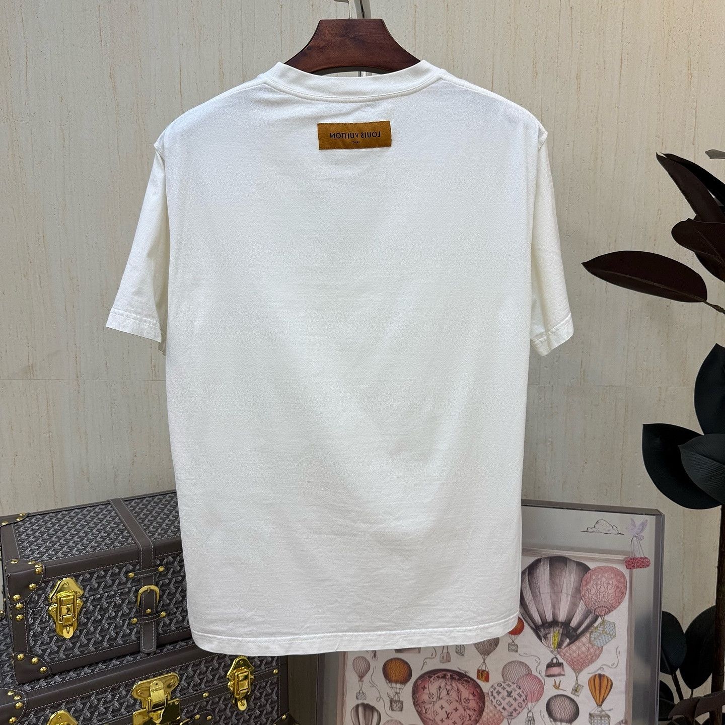 Louis Vuitton Louis Vuitton Logo T-Shirt Size XXL Size US XXL / EU 58 / 5 - 2 Thumbnail