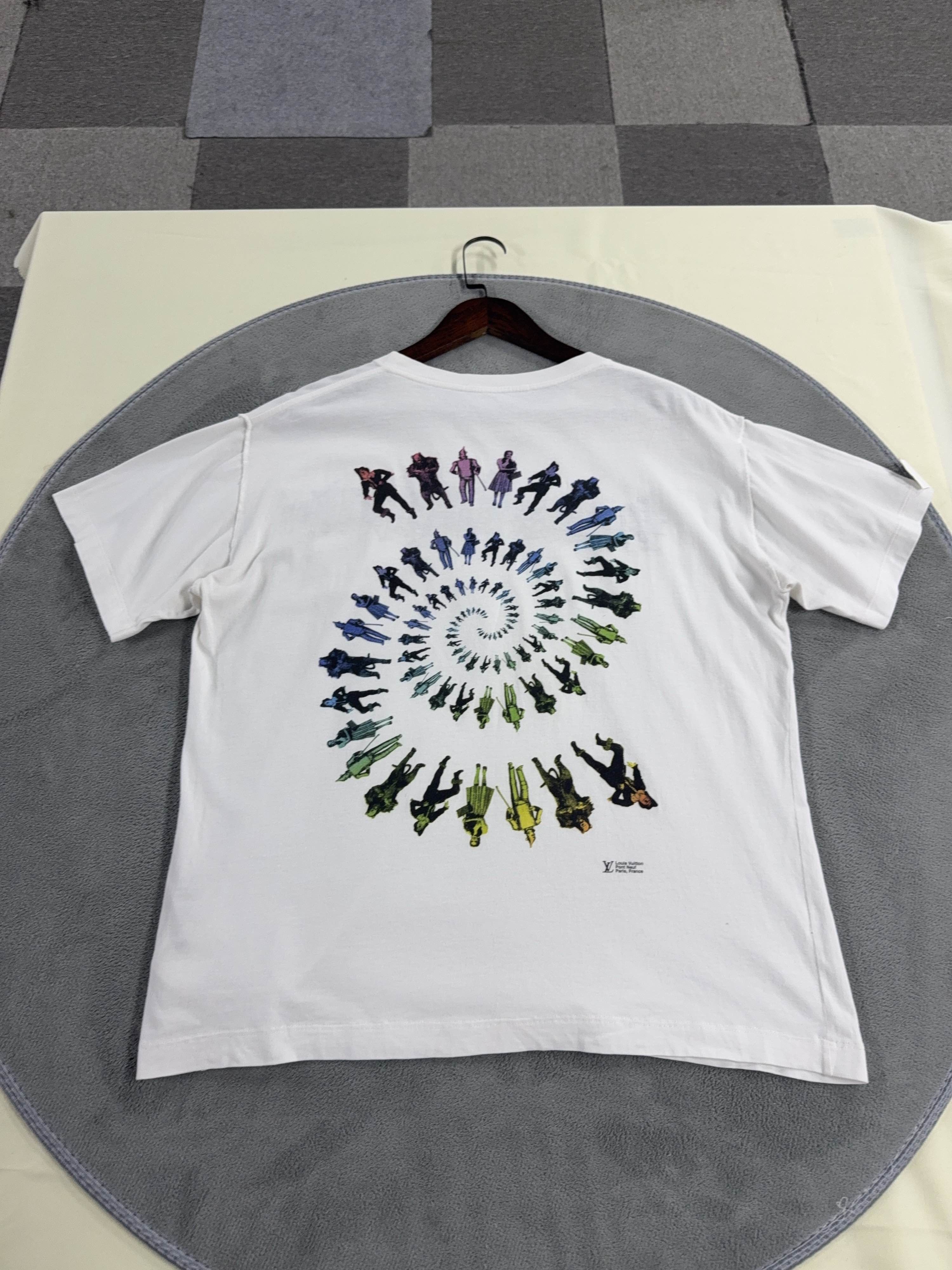 Louis Vuitton Louis Vuitton Wizard of Oz T-Shirt White Size L Size US L / EU 52-54 / 3 - 2 Thumbnail