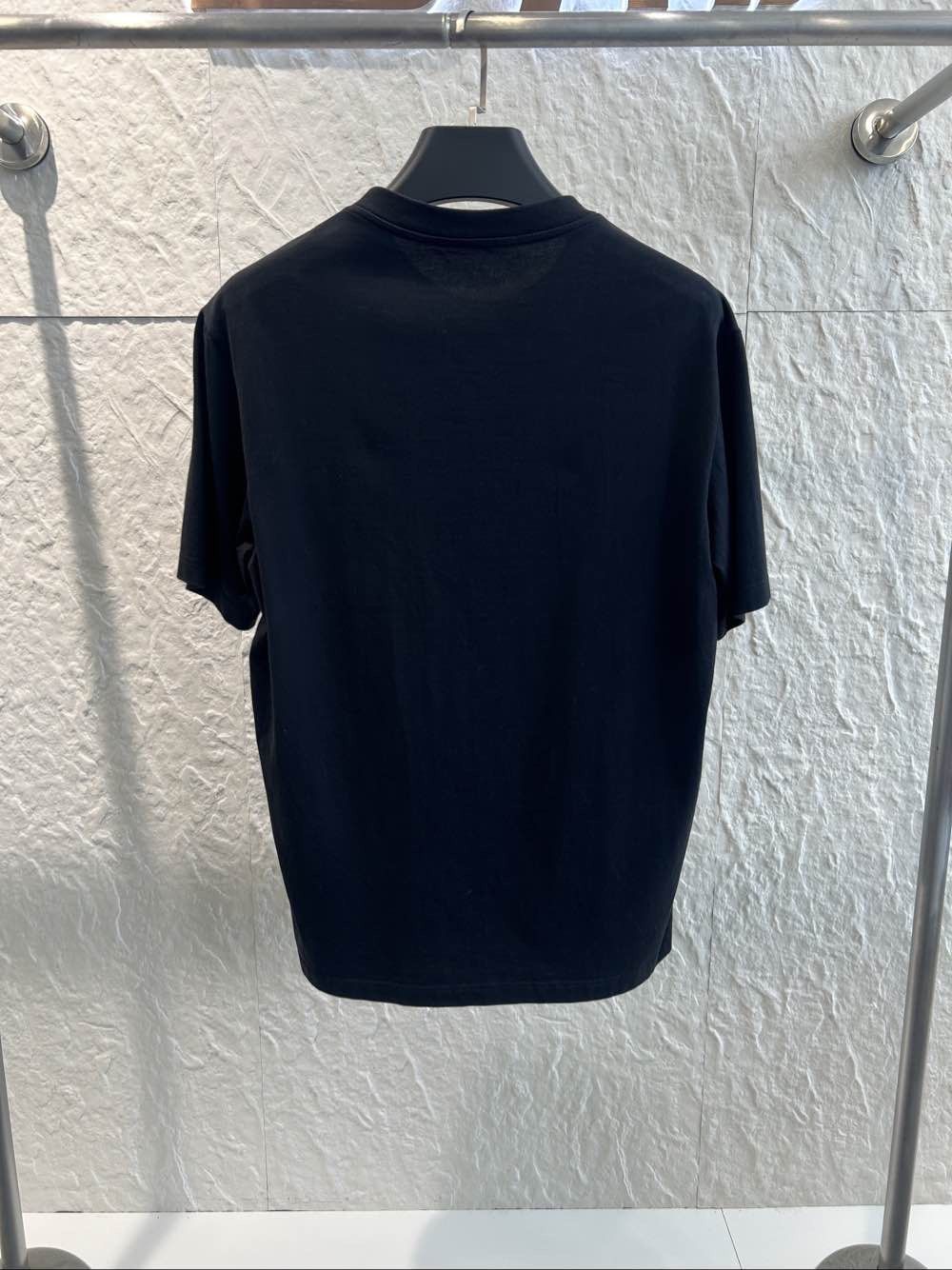 Louis Vuitton Louis Vuitton Letter Print T-Shirt Size XL Size US XL / EU 56 / 4 - 2 Thumbnail