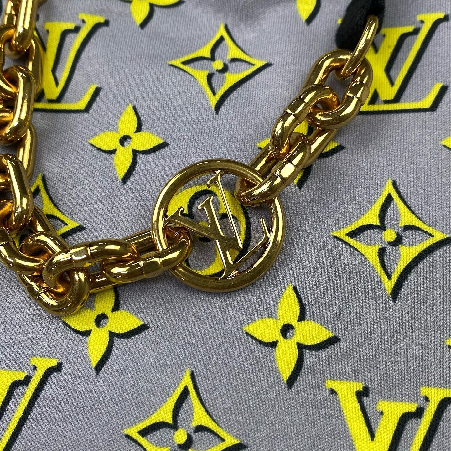 Louis Vuitton Louis Vuitton Monogram Logo Hooded T-Shirt XS Size XS / US 0-2 / IT 36-38 - 6 Thumbnail
