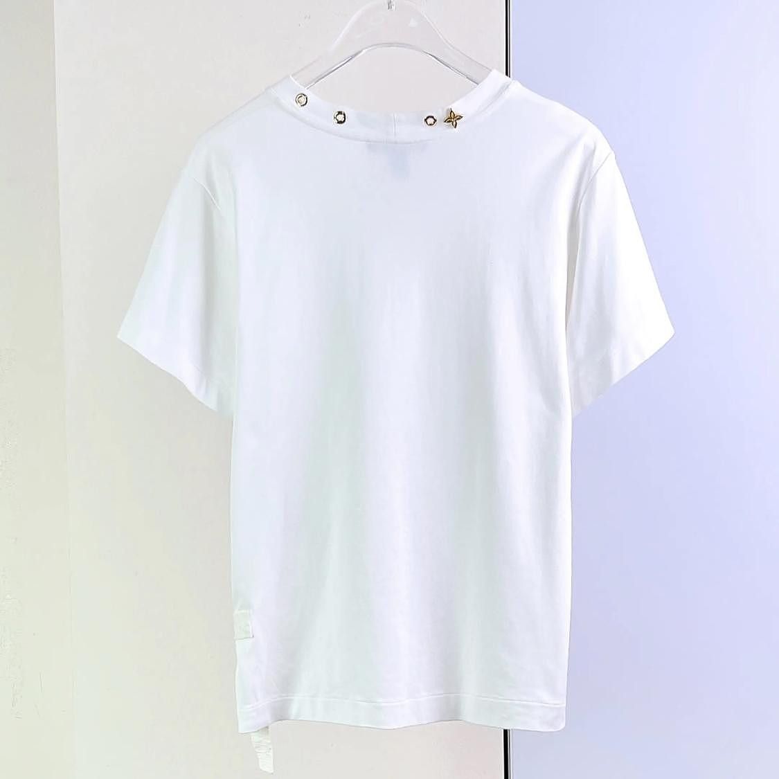 Louis Vuitton Louis Vuitton Gold Hardware T-Shirt Size M Size M / US 6-8 / IT 42-44 - 2 Thumbnail
