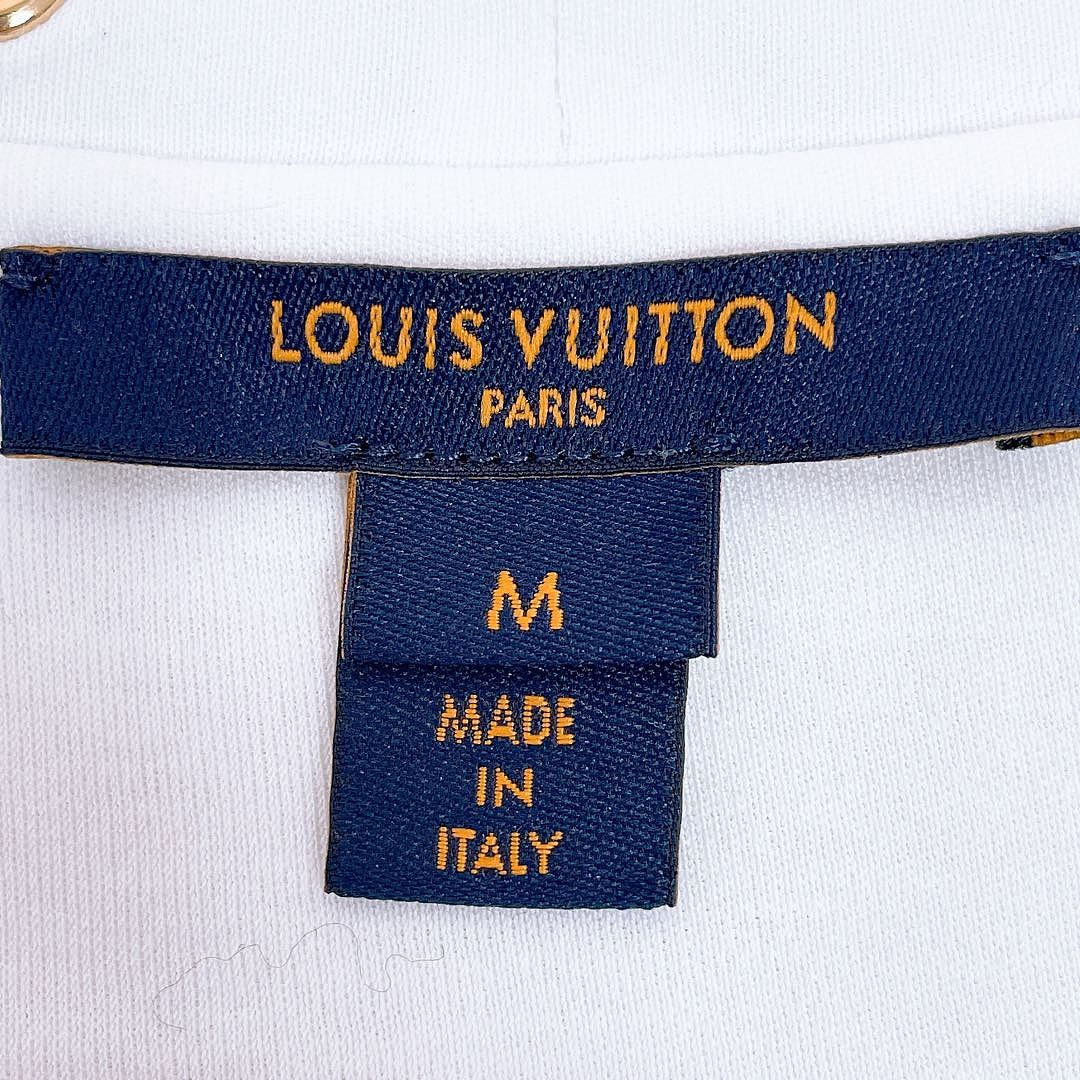 Louis Vuitton Louis Vuitton Gold Hardware T-Shirt Size M Size M / US 6-8 / IT 42-44 - 3 Thumbnail