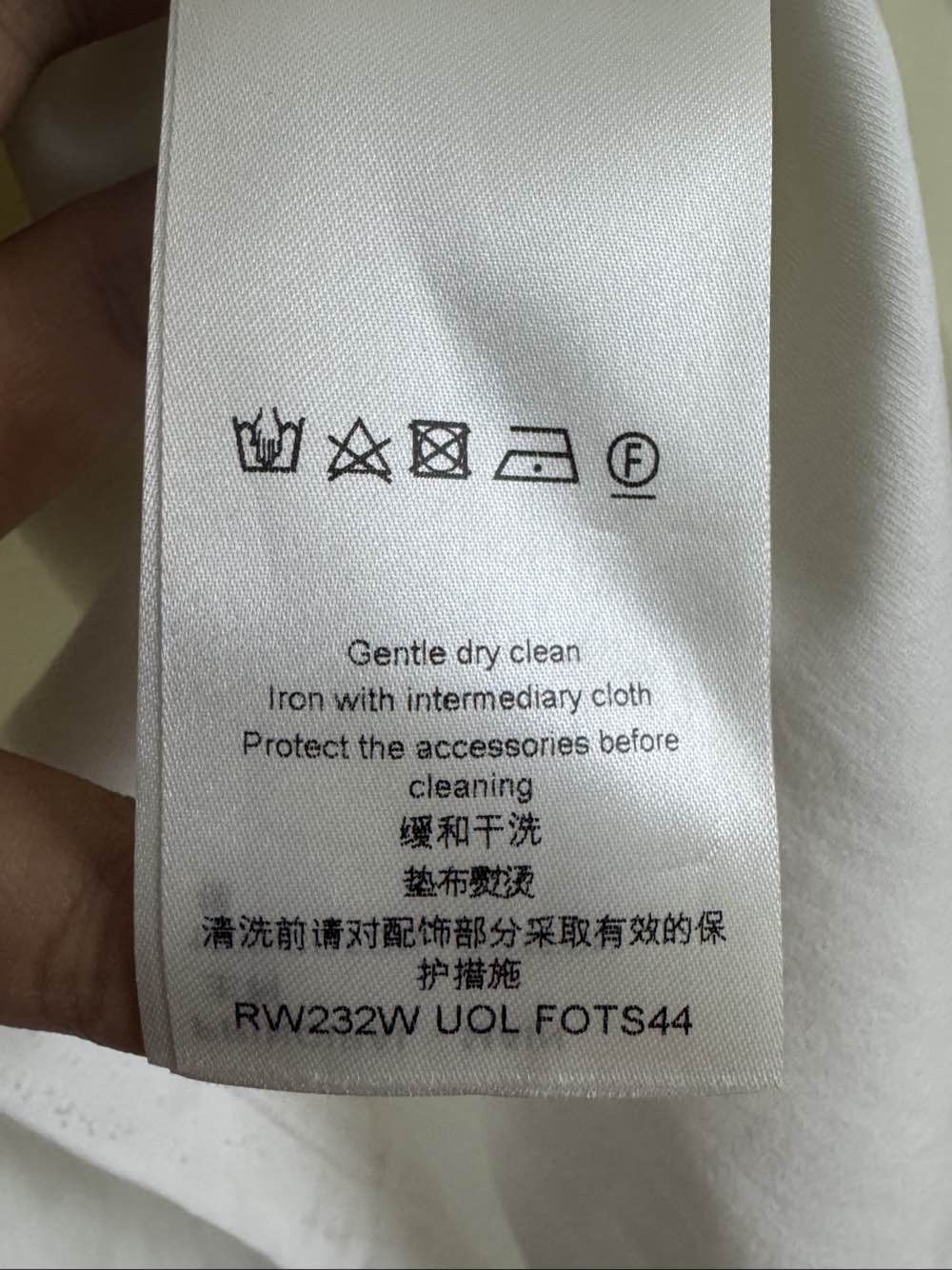 Louis Vuitton Louis Vuitton Chain Detail T-Shirt Size L Size L / US 10 / IT 46 - 4 Thumbnail
