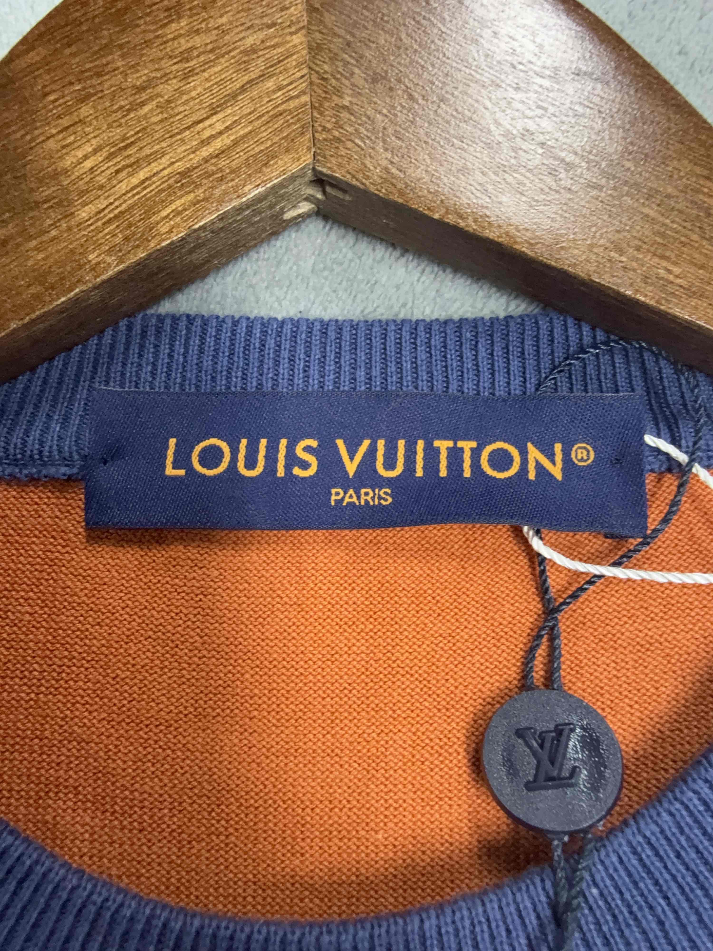 Louis Vuitton Louis Vuitton Logo Graphic Short Sleeve T-Shirt Size M Size US M / EU 48-50 / 2 - 3 Thumbnail