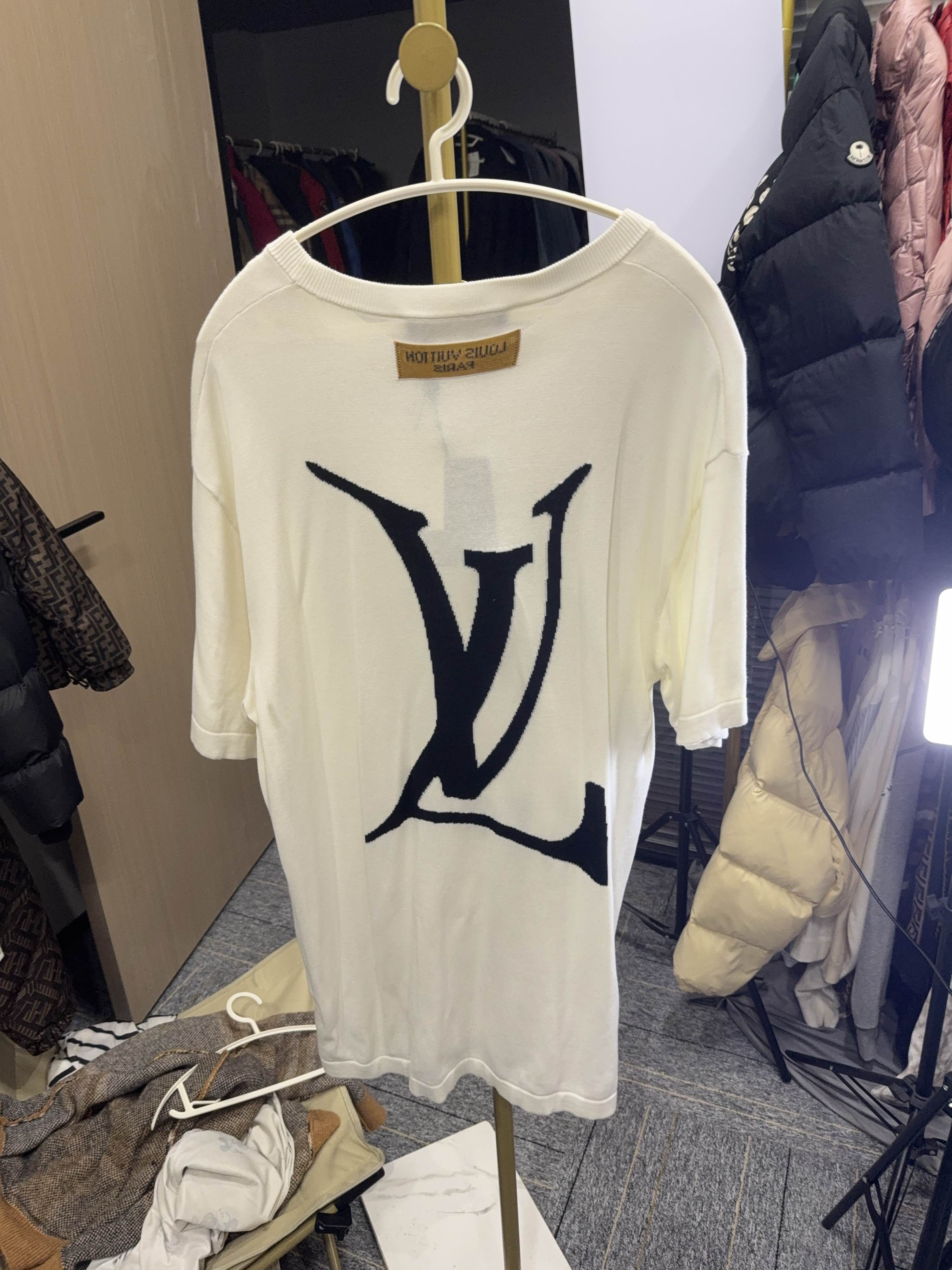 Louis Vuitton Louis Vuitton End Goal T-Shirt Size XL Size US XL / EU 56 / 4 - 2 Thumbnail