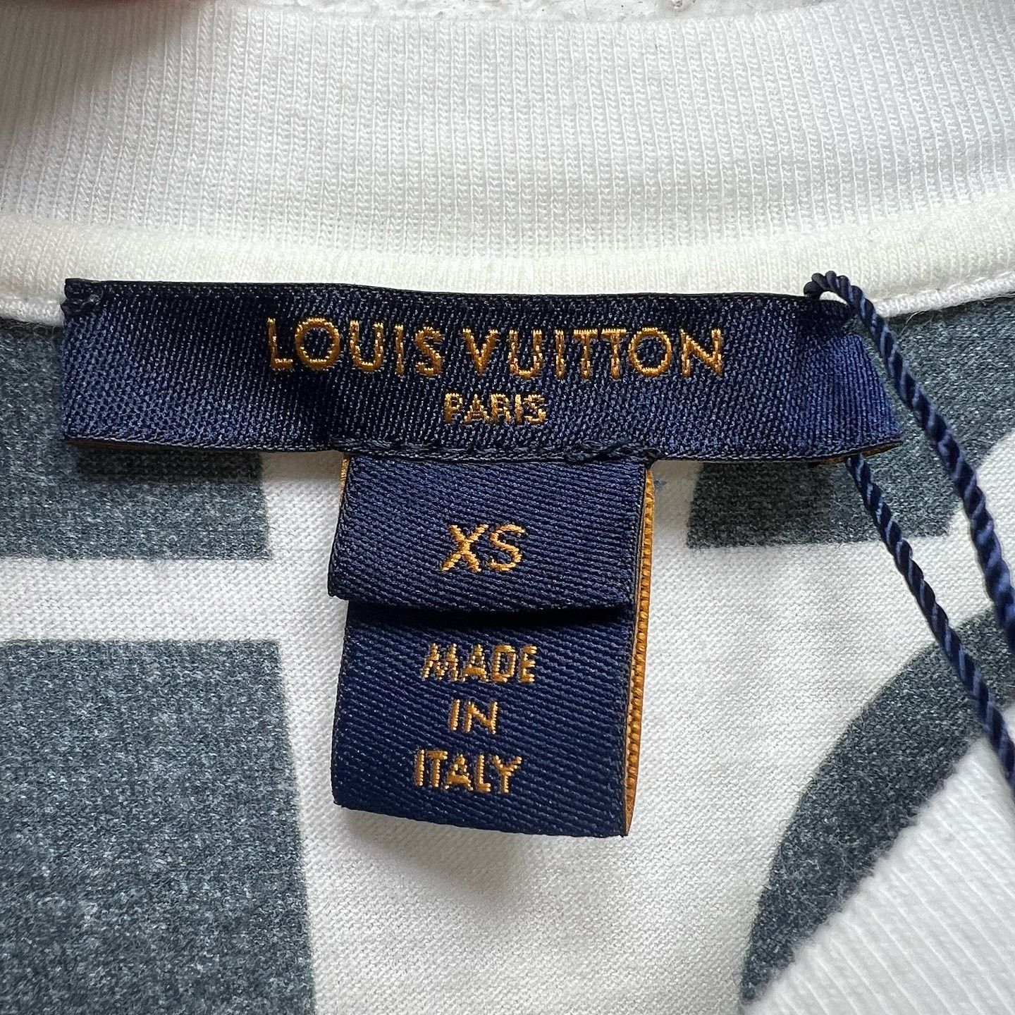 Louis Vuitton Louis Vuitton Monogram Print T-Shirt XS Size XS / US 0-2 / IT 36-38 - 3 Thumbnail