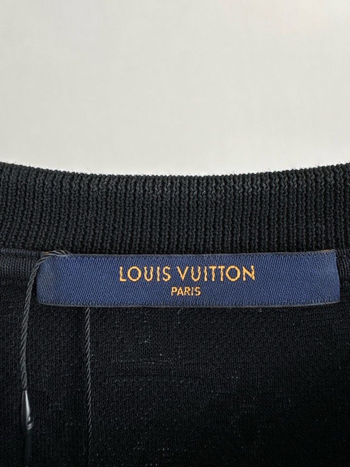 Louis Vuitton Louis Vuitton Monogram Pocket T-Shirt Size XL Size US XL / EU 56 / 4 - 3 Thumbnail