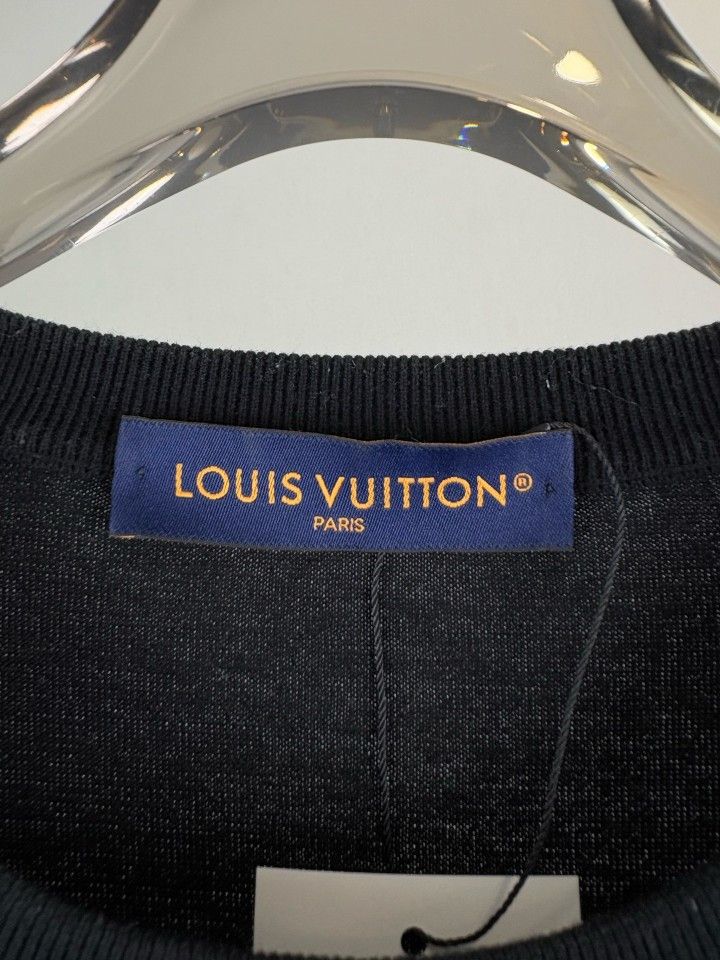 Louis Vuitton Louis Vuitton Letter Print T-Shirt Black XL Size US XL / EU 56 / 4 - 3 Thumbnail