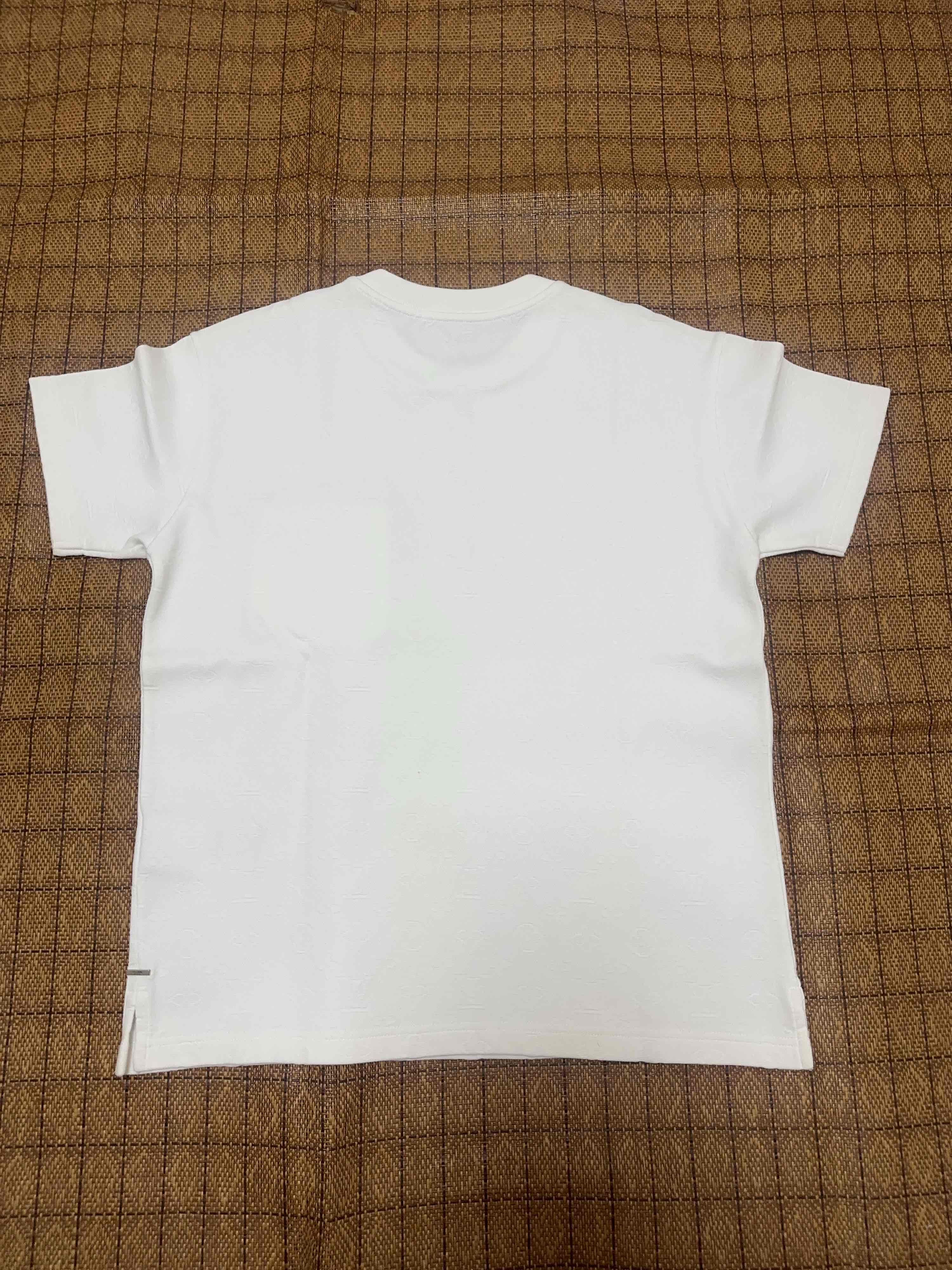 Louis Vuitton Louis Vuitton Monogram Pocket T-Shirt Size XS Size US XS / EU 42 / 0 - 2 Thumbnail