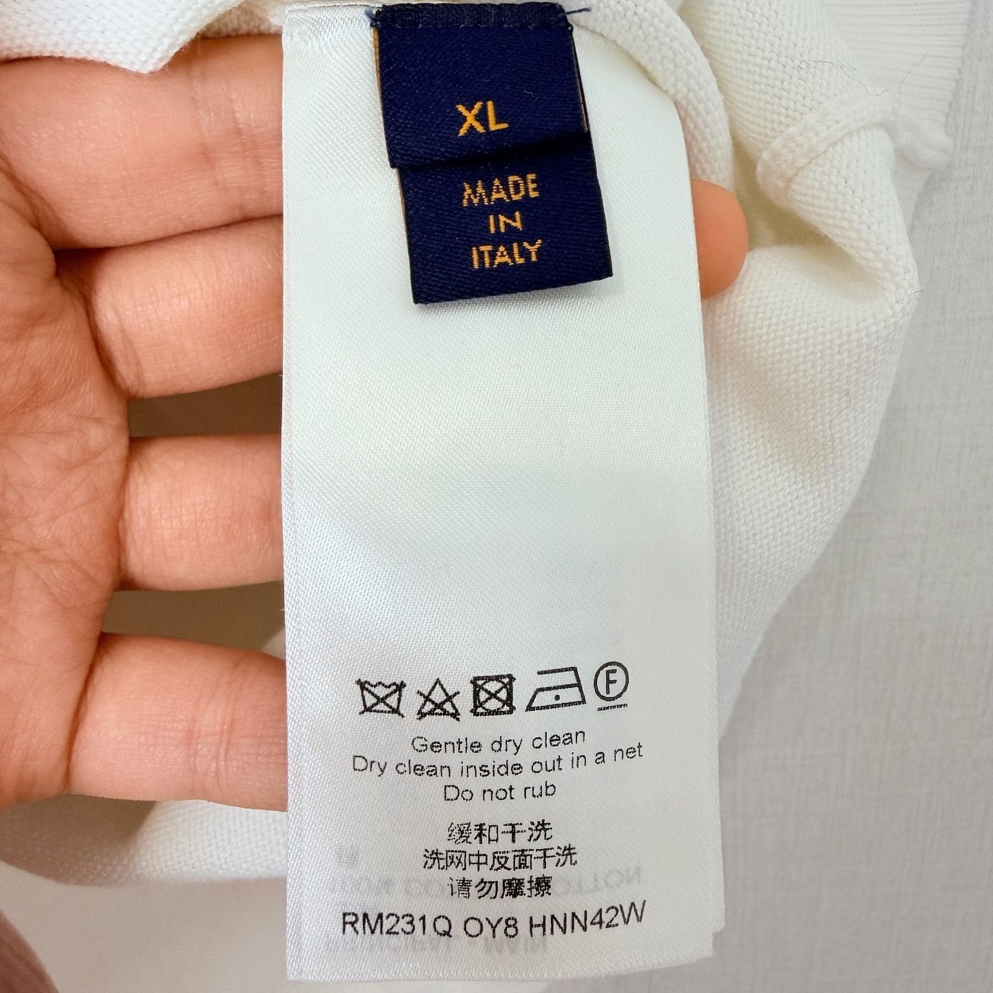 Louis Vuitton Louis Vuitton Logo Short Sleeve T-Shirt Size XL Size US XL / EU 56 / 4 - 4 Thumbnail