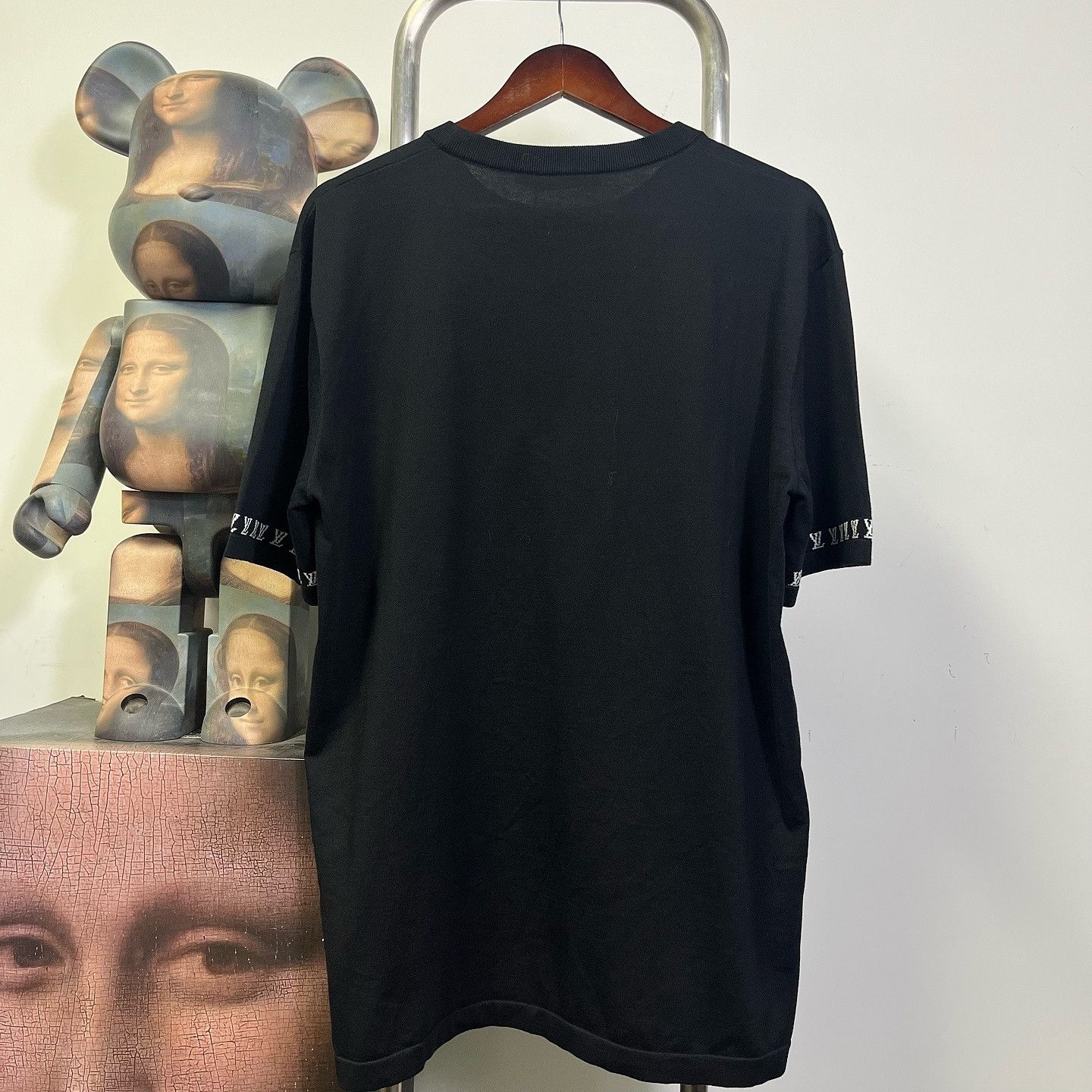 Louis Vuitton Louis Vuitton Logo T-Shirt Size XXL Size US XXL / EU 58 / 5 - 2 Thumbnail