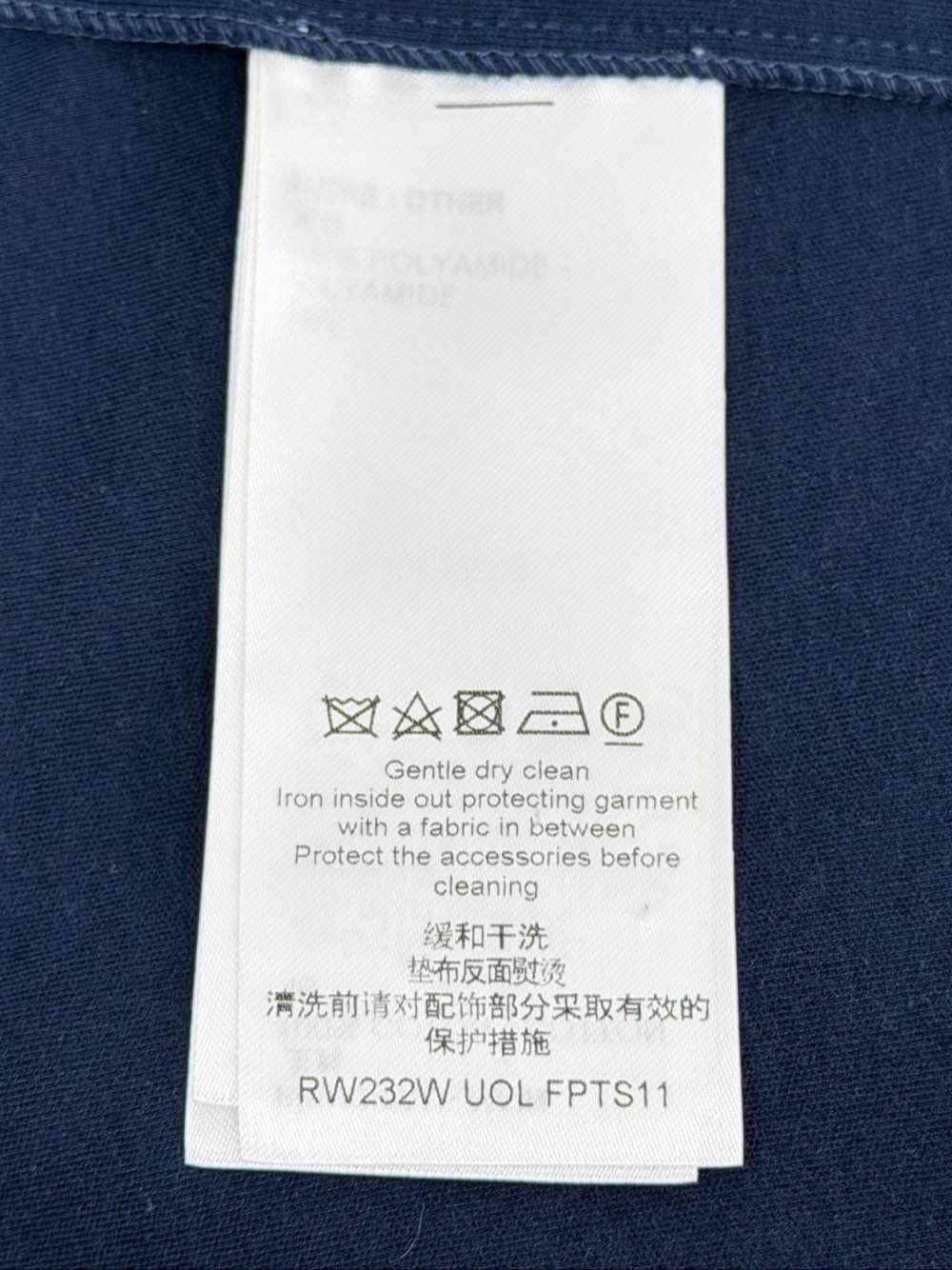 Louis Vuitton Louis Vuitton Logo T-Shirt Size M Size M / US 6-8 / IT 42-44 - 4 Thumbnail