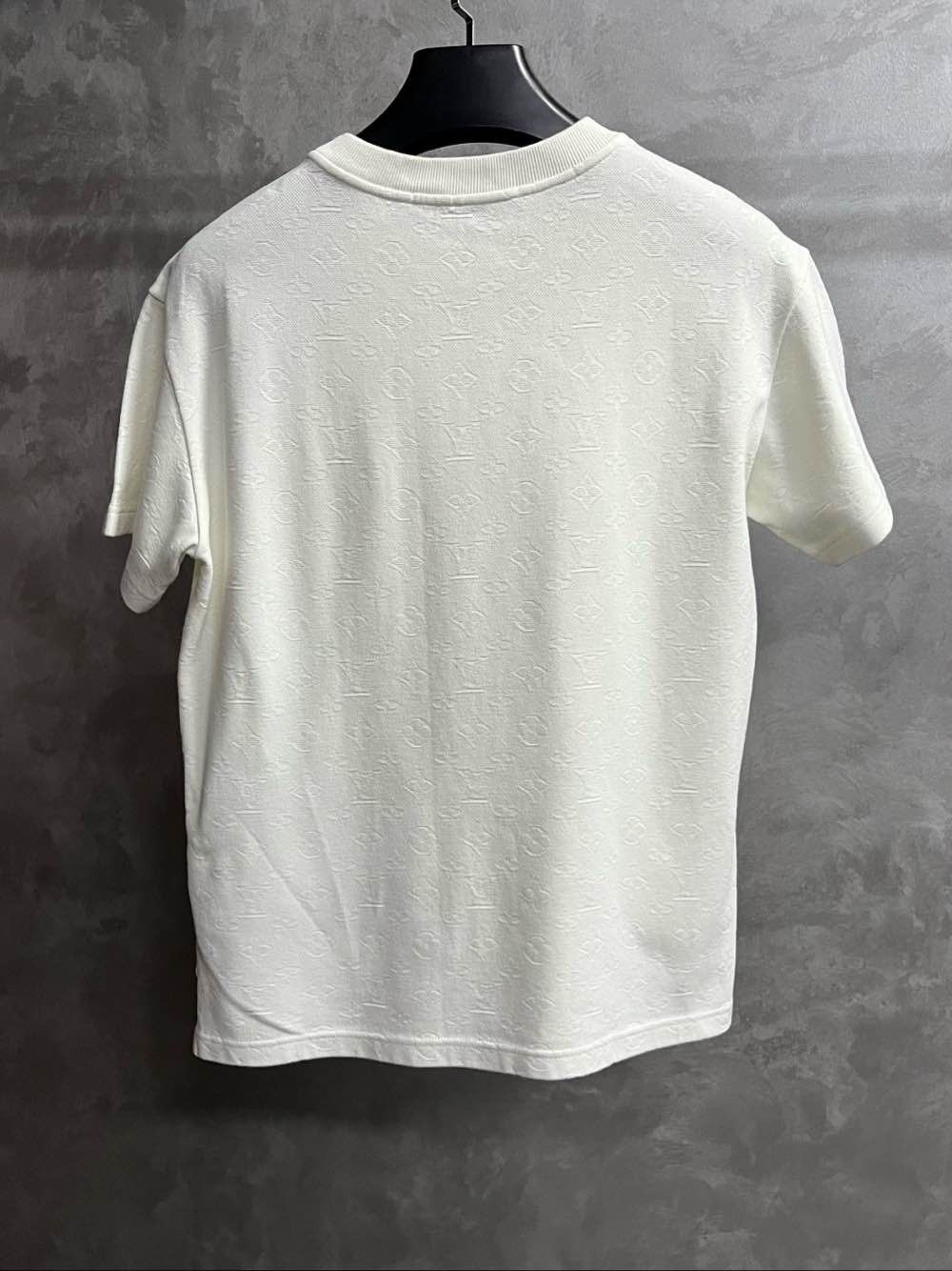 Louis Vuitton Louis Vuitton Monogram Pocket T-Shirt Size XS Size US XS / EU 42 / 0 - 2 Thumbnail