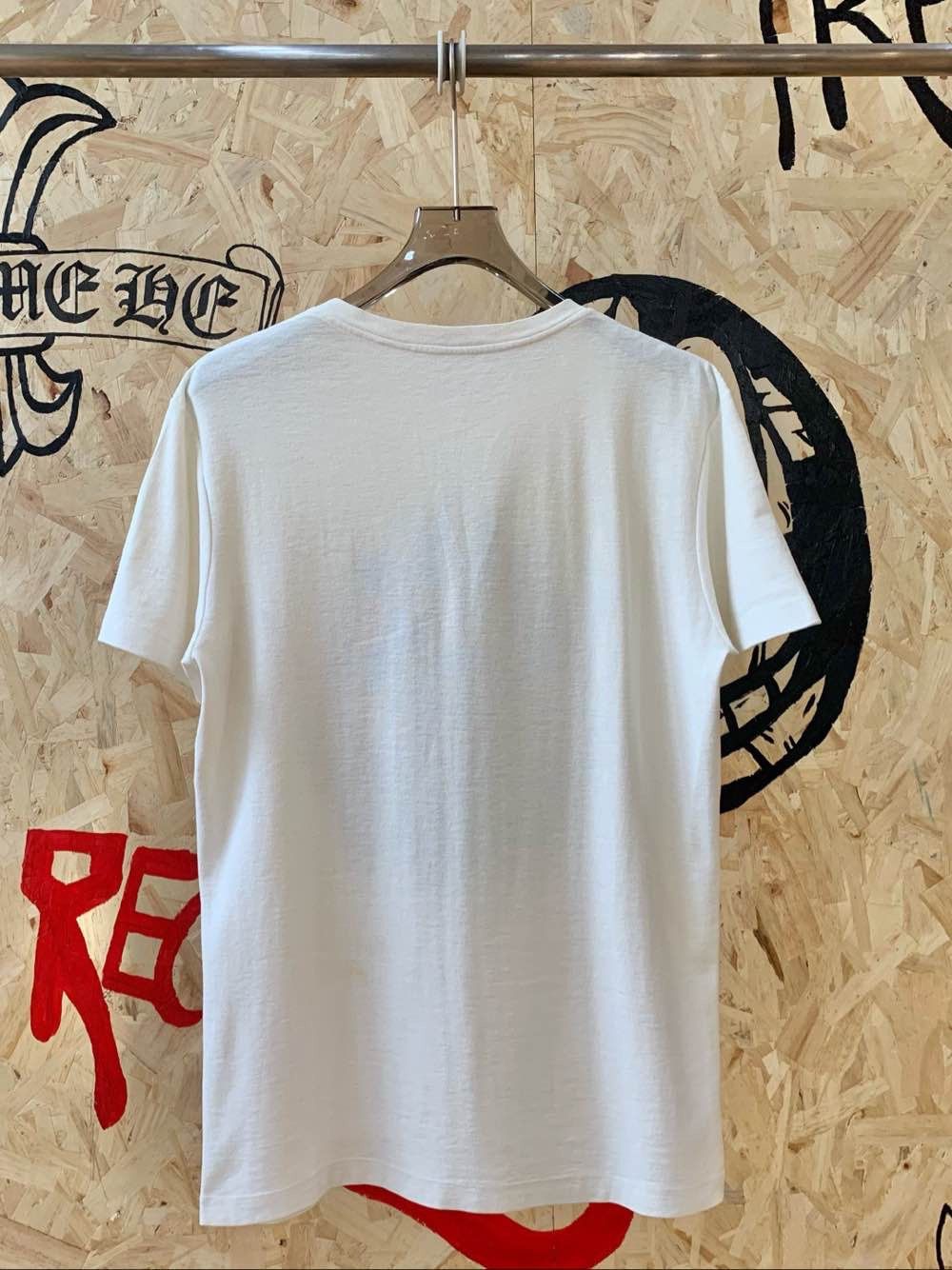 Louis Vuitton Louis Vuitton Graphic T-Shirt Size S Size US S / EU 44-46 / 1 - 2 Thumbnail
