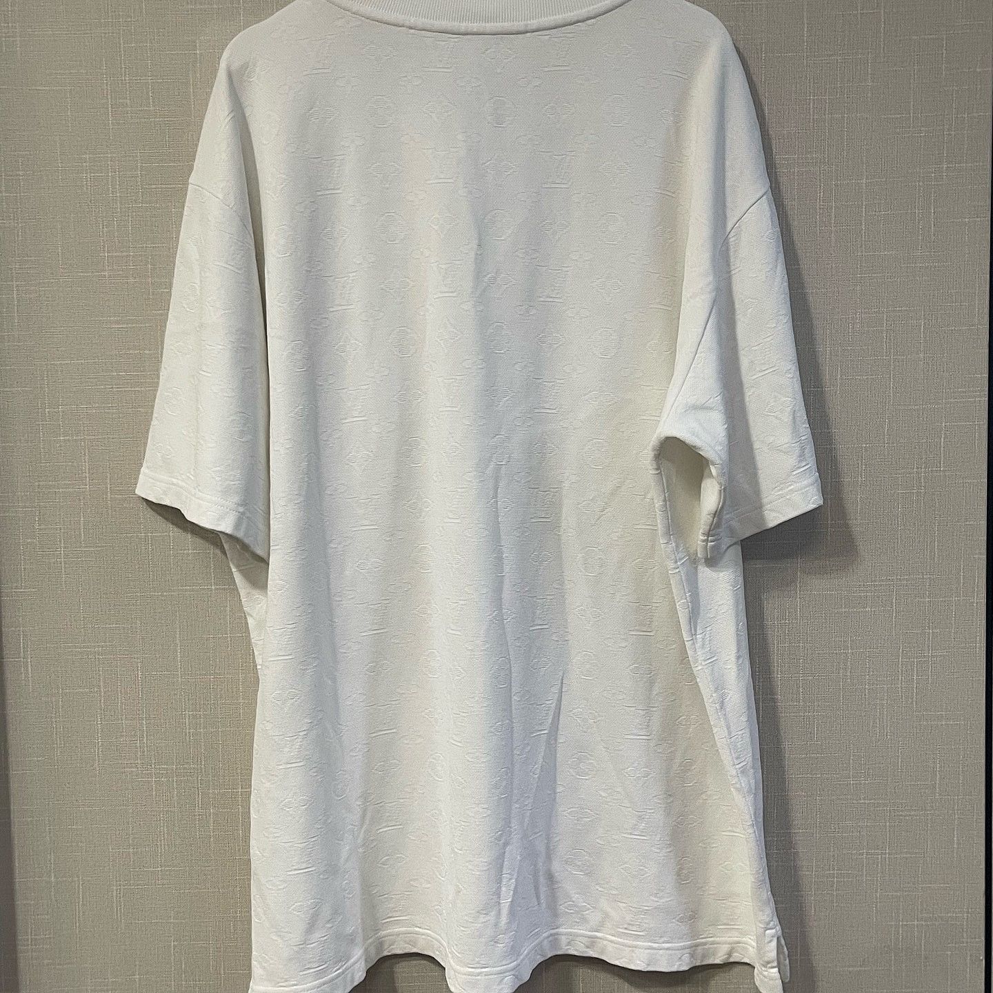 Louis Vuitton Louis Vuitton Monogram Texture Pocket T-Shirt Size XXL Size US XXL / EU 58 / 5 - 2 Thumbnail