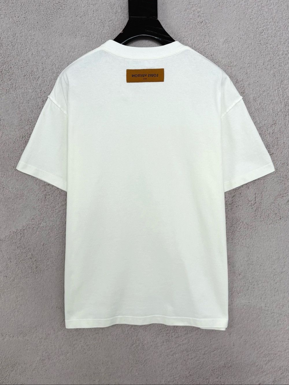 Louis Vuitton Louis Vuitton Rainbow Print T-Shirt Size M Size US M / EU 48-50 / 2 - 2 Thumbnail