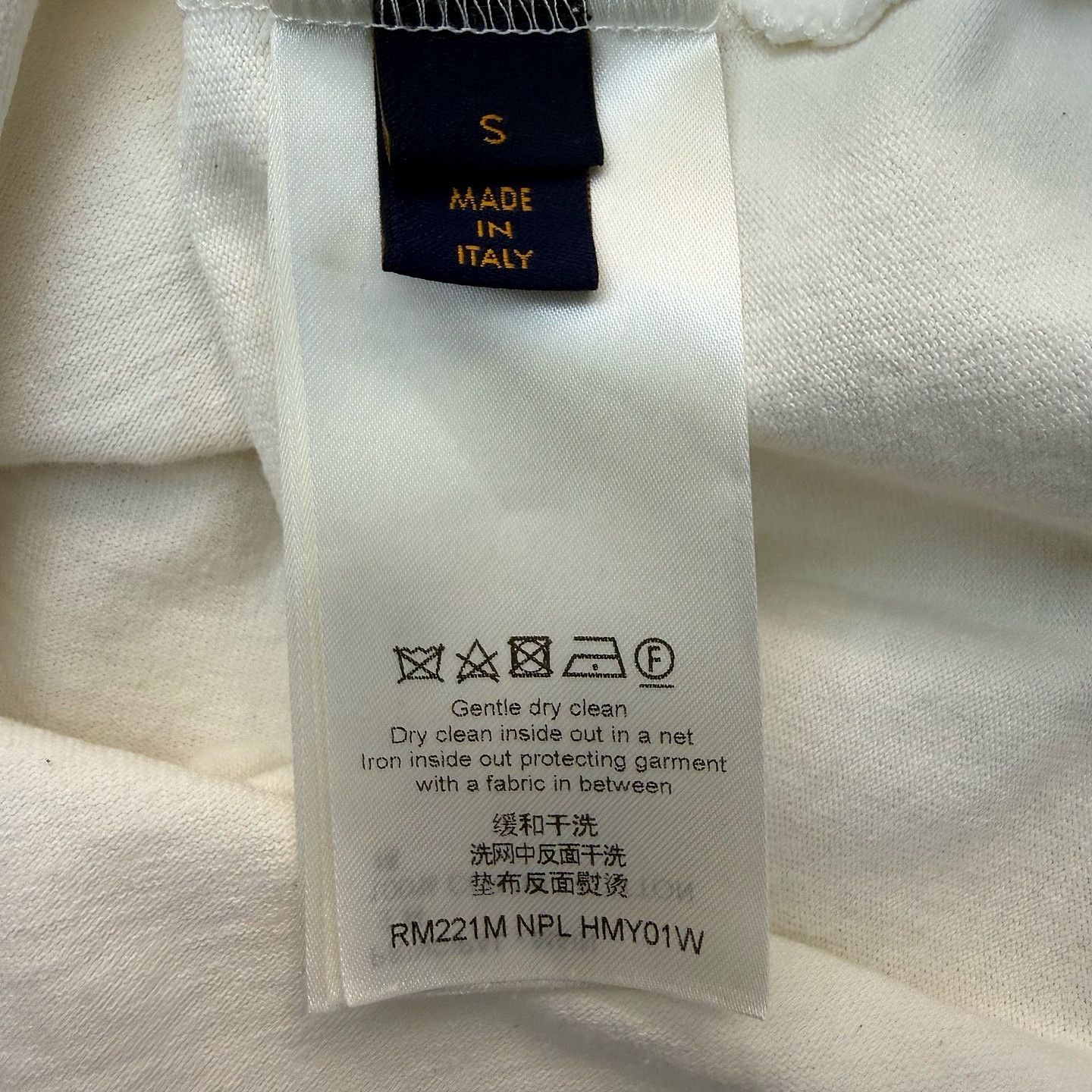 Louis Vuitton Louis Vuitton Embroidered Logo T-Shirt Size S Size US S / EU 44-46 / 1 - 4 Thumbnail