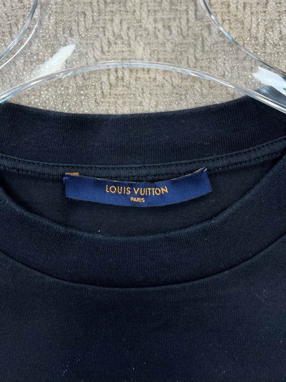 Louis Vuitton Louis Vuitton Gradient Monogram T-Shirt Size S Size US S / EU 44-46 / 1 - 3 Thumbnail