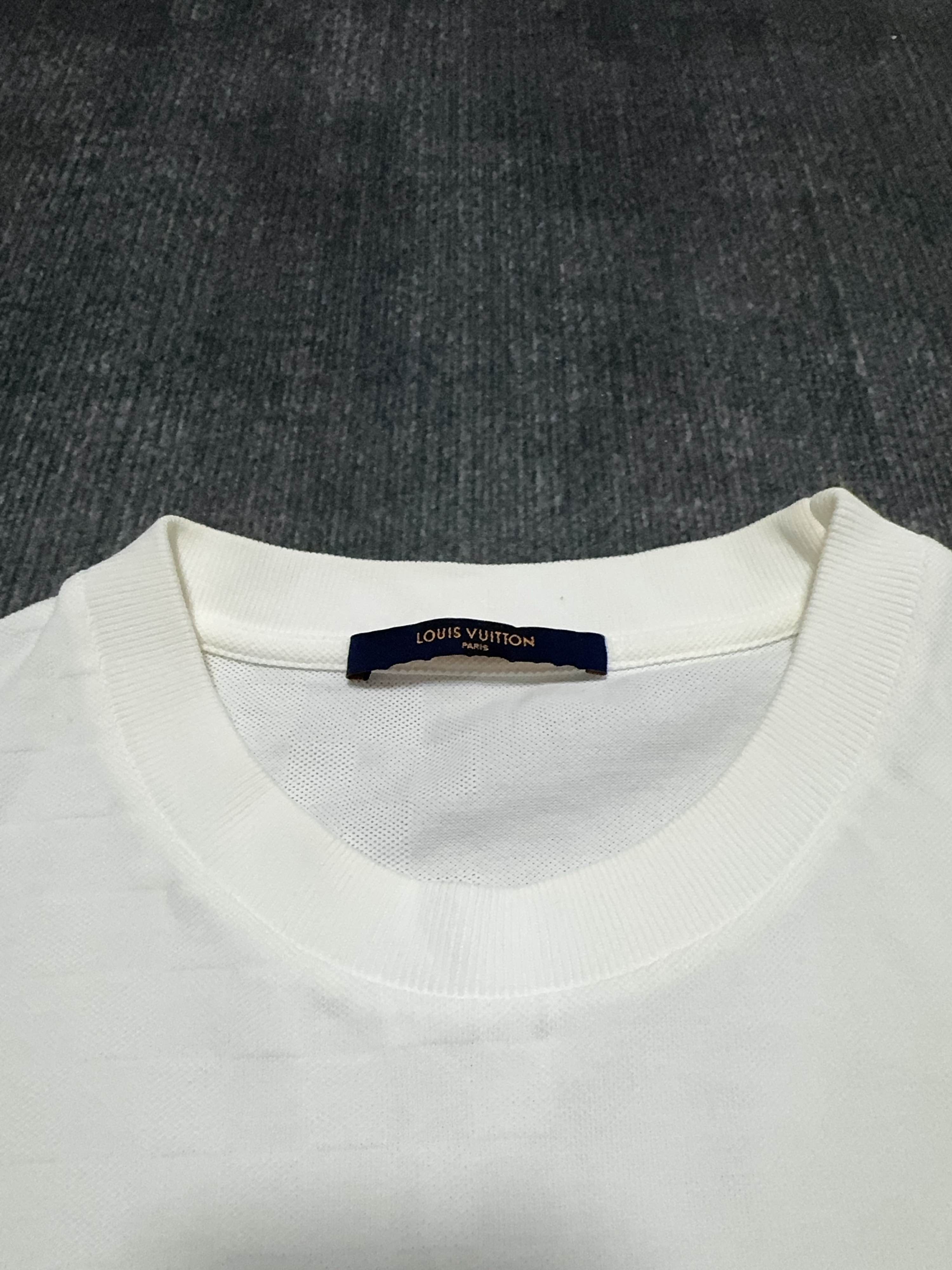 Louis Vuitton Louis Vuitton Damier Pocket T-Shirt Size L Size US L / EU 52-54 / 3 - 6 Thumbnail
