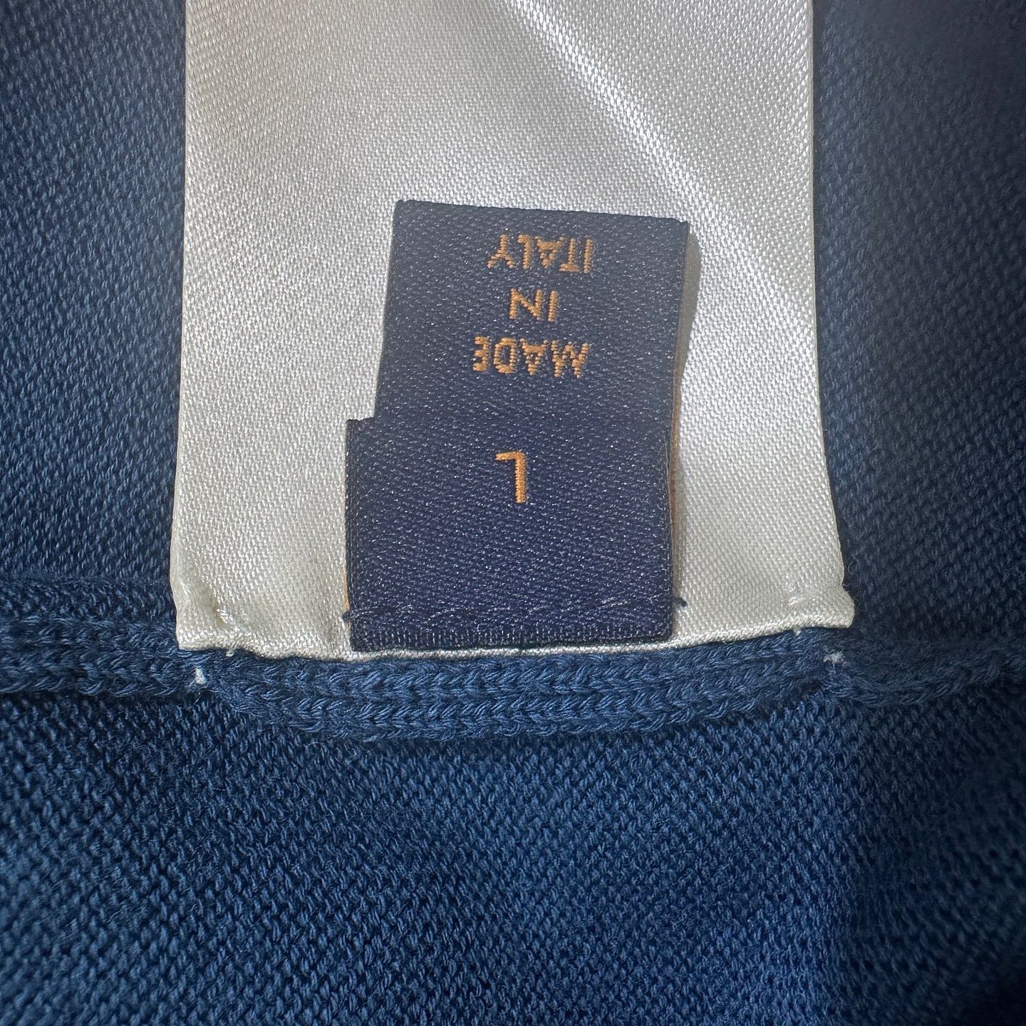 Louis Vuitton Louis Vuitton Letter Logo T-Shirt Size L Size US L / EU 52-54 / 3 - 4 Thumbnail