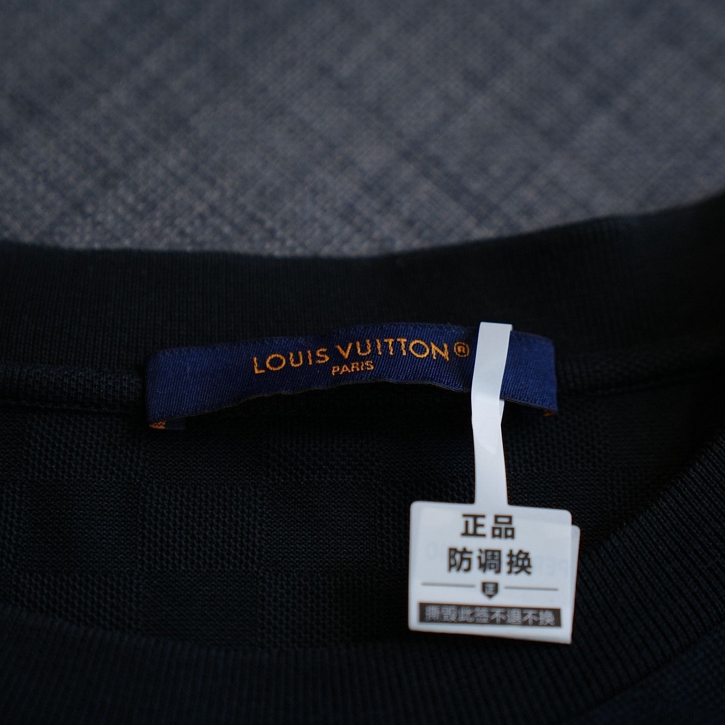 Louis Vuitton Louis Vuitton Monogram T-Shirt Size XL Size US XL / EU 56 / 4 - 3 Thumbnail