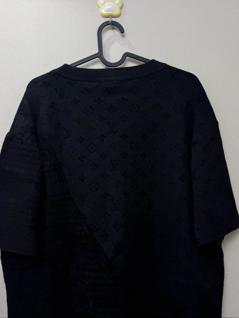 Louis Vuitton Louis Vuitton Monogram Short Sleeve Knit T-Shirt Size XL Size US XL / EU 56 / 4 - 5 Thumbnail