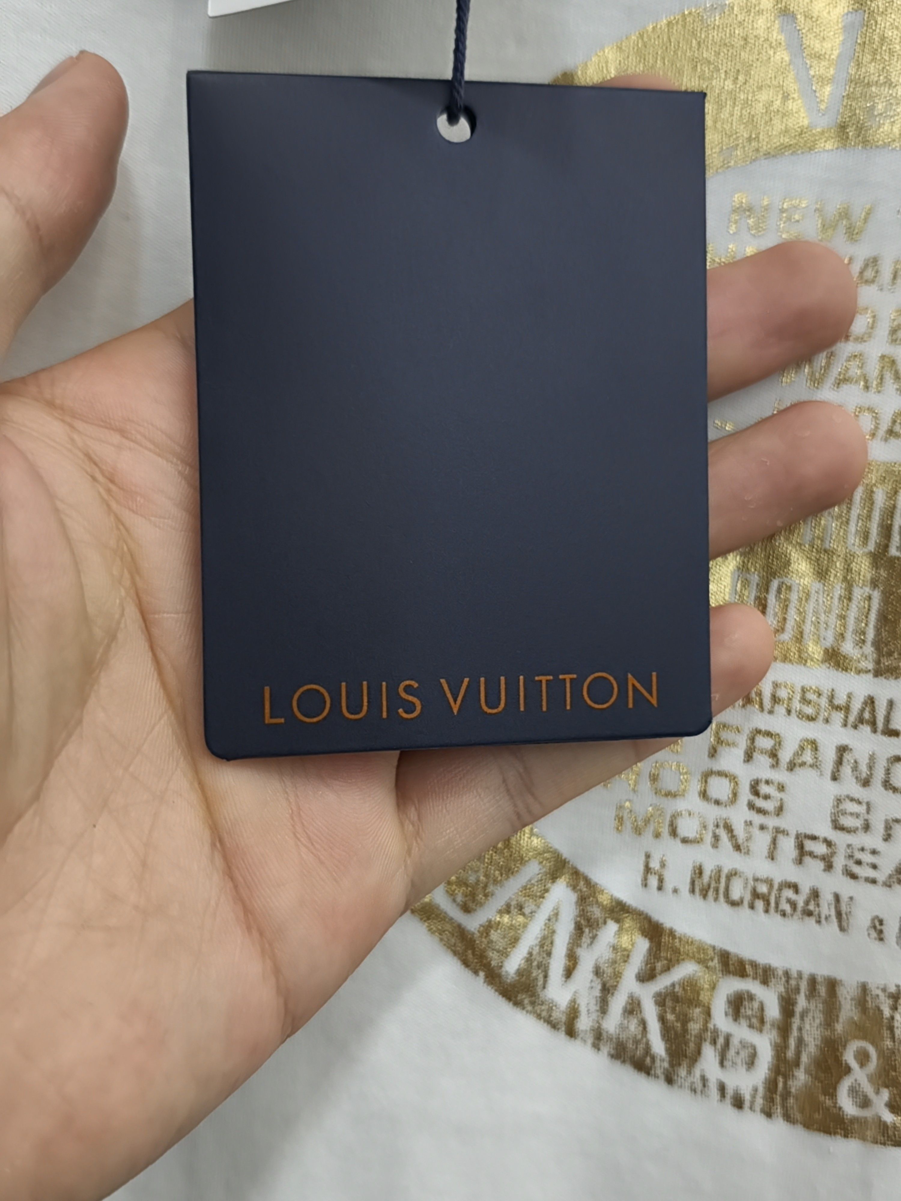Louis Vuitton Louis Vuitton World Tour Graphic T-Shirt Size XS Size XS / US 0-2 / IT 36-38 - 5 Thumbnail