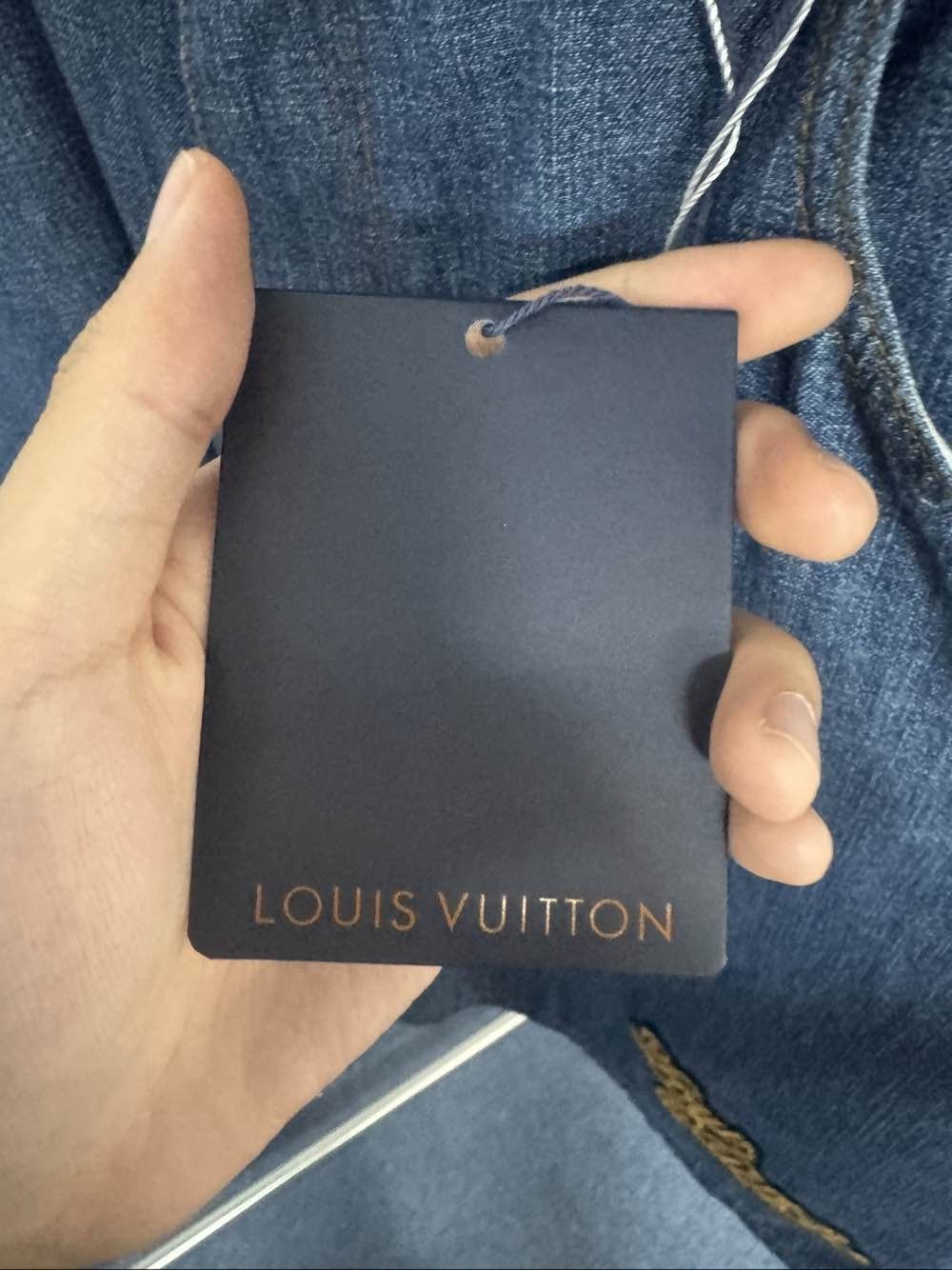Louis Vuitton Louis Vuitton Embroidered Logo Denim Shorts Size 33 Size US 33 - 5 Thumbnail