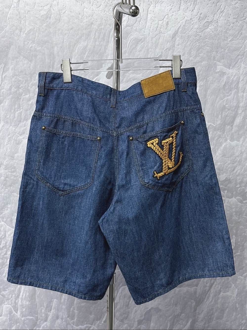 Louis Vuitton Louis Vuitton Embroidered Logo Denim Shorts Size 33 Size US 33 - 2 Thumbnail