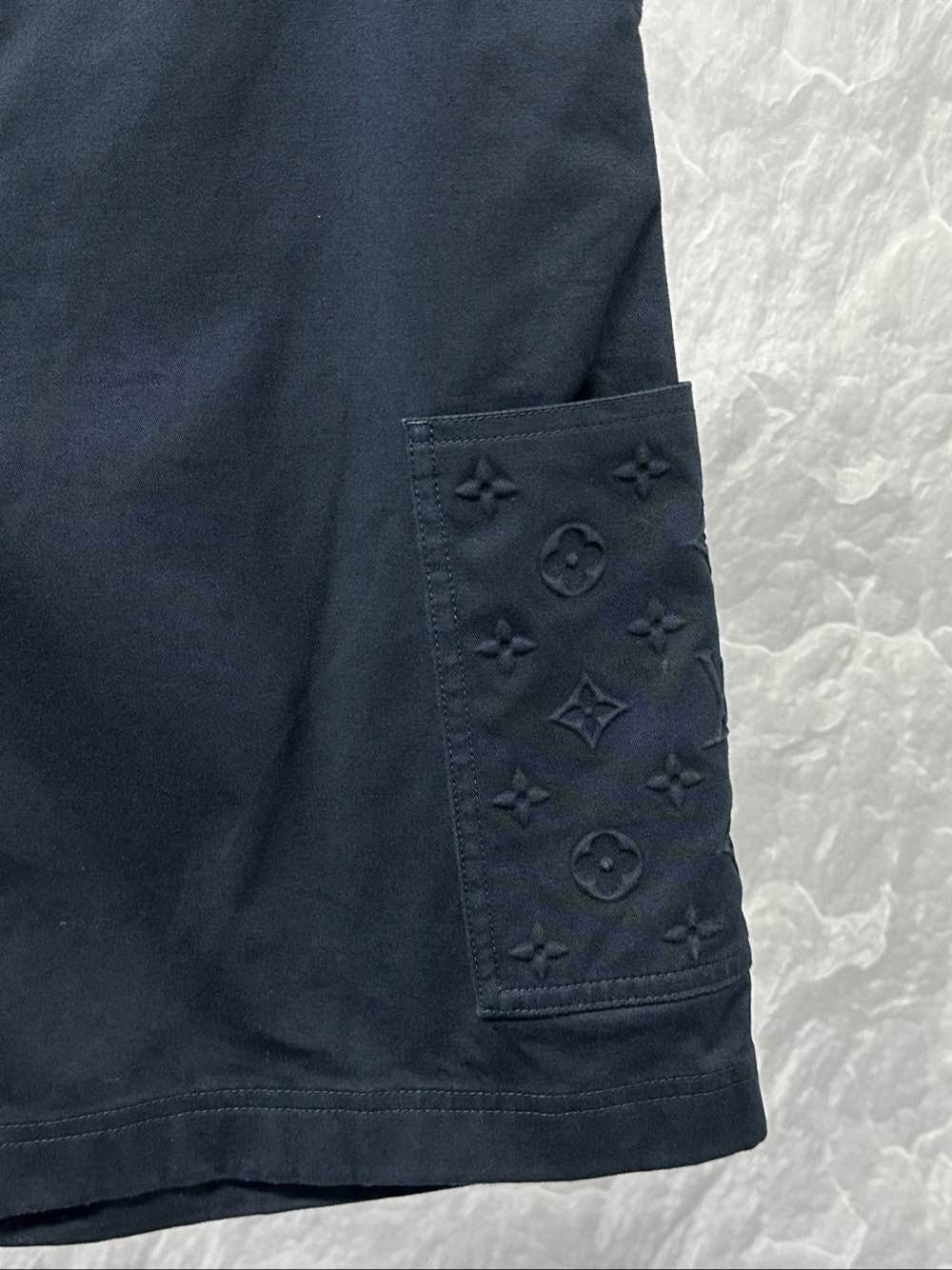 Louis Vuitton Louis Vuitton Monogram Pocket Shorts Size 50 Size US 34 / EU 50 - 7 Thumbnail