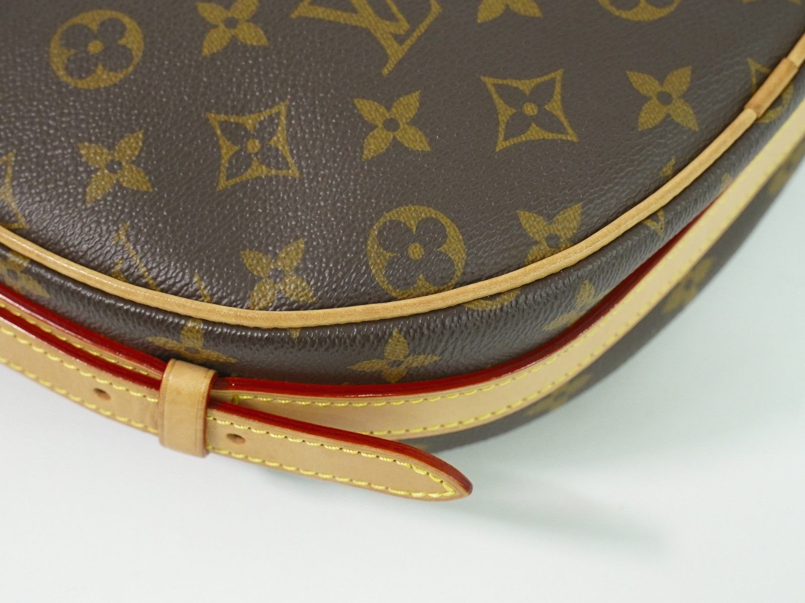 Louis Vuitton Louis Vuitton Croissant Handbag Monogram Canvas Size ONE SIZE - 8 Thumbnail