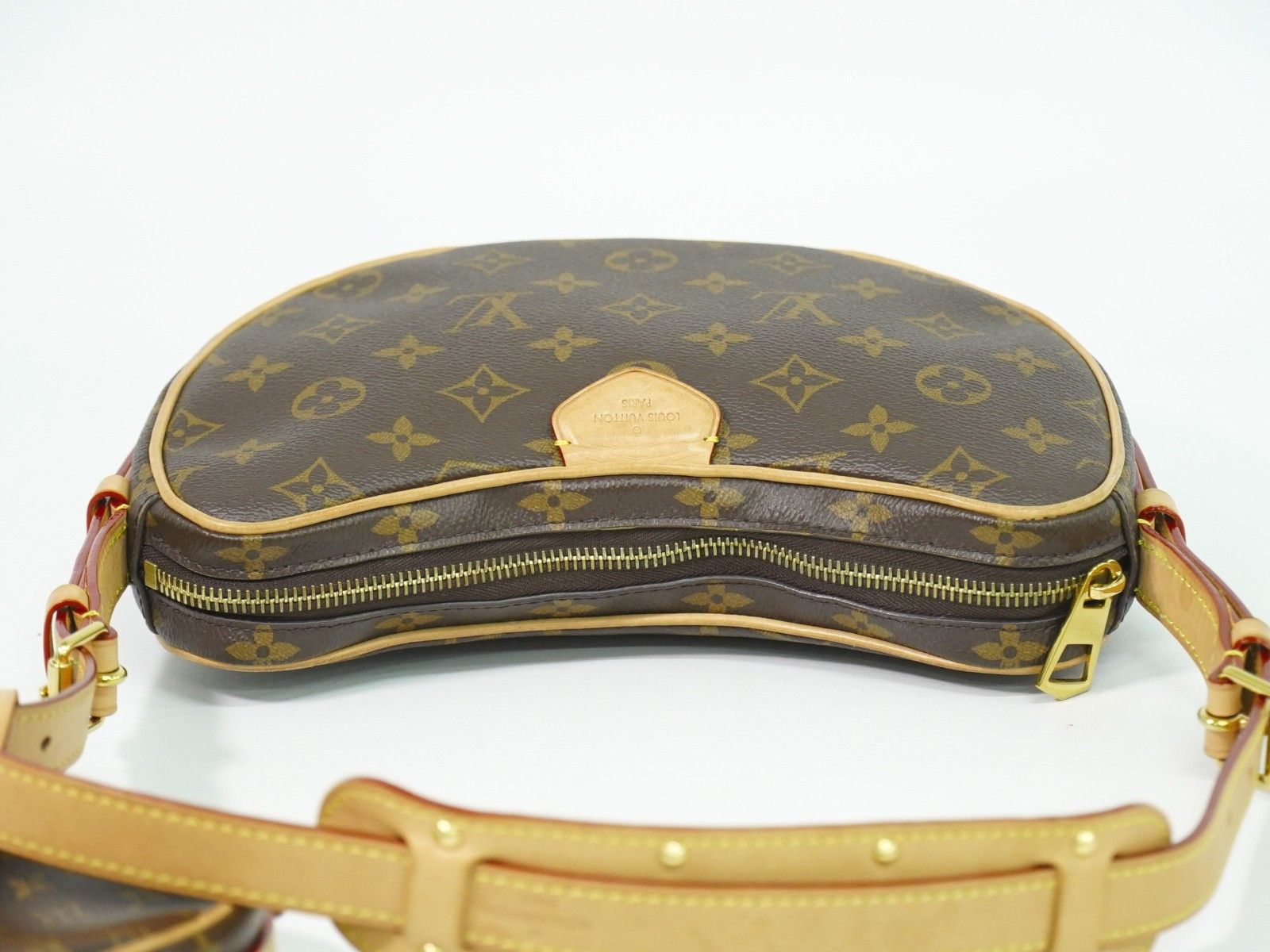 Louis Vuitton Louis Vuitton Croissant Handbag Monogram Canvas Size ONE SIZE - 10 Thumbnail
