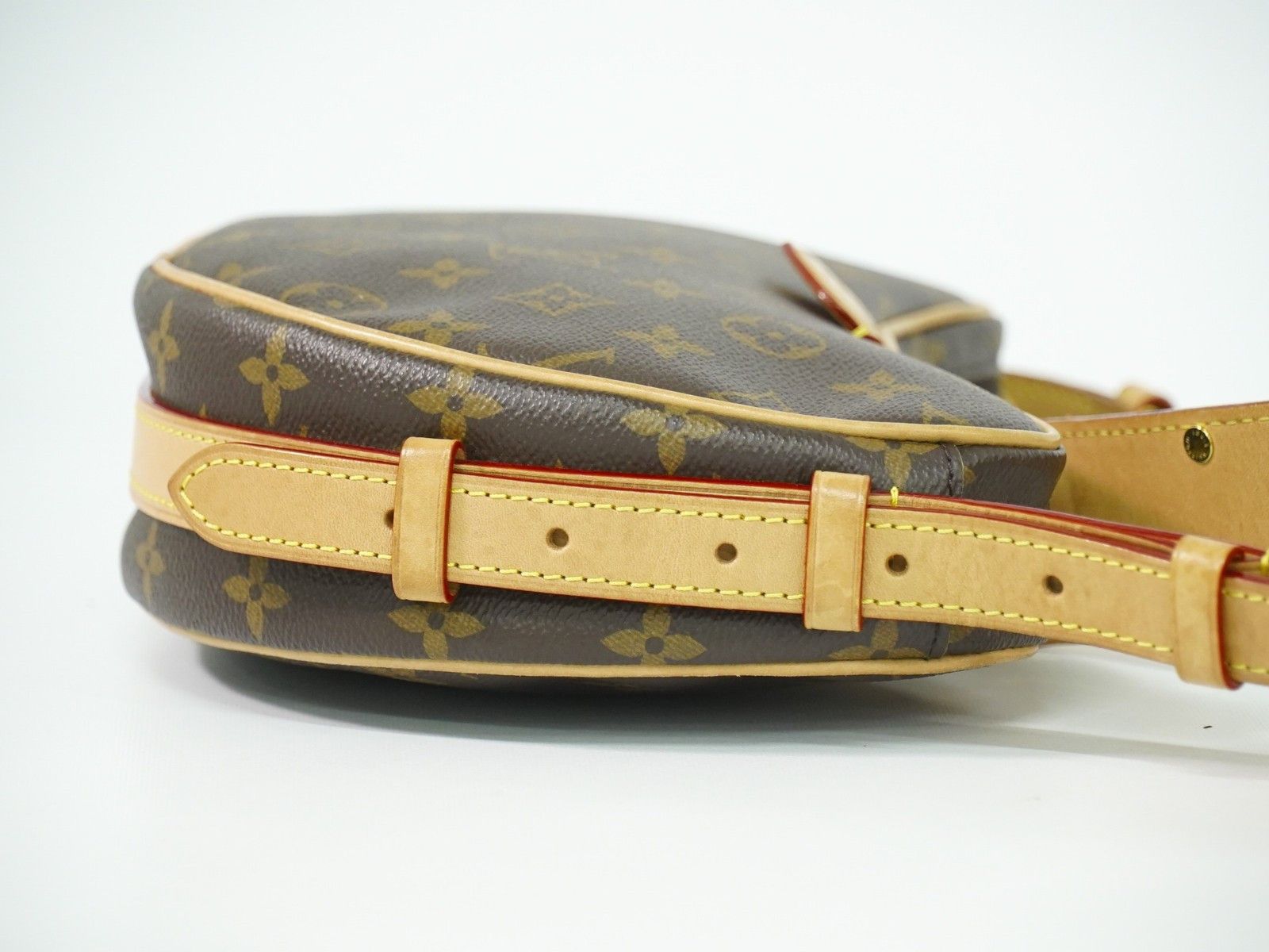 Louis Vuitton Louis Vuitton Croissant Handbag Monogram Canvas Size ONE SIZE - 3 Thumbnail