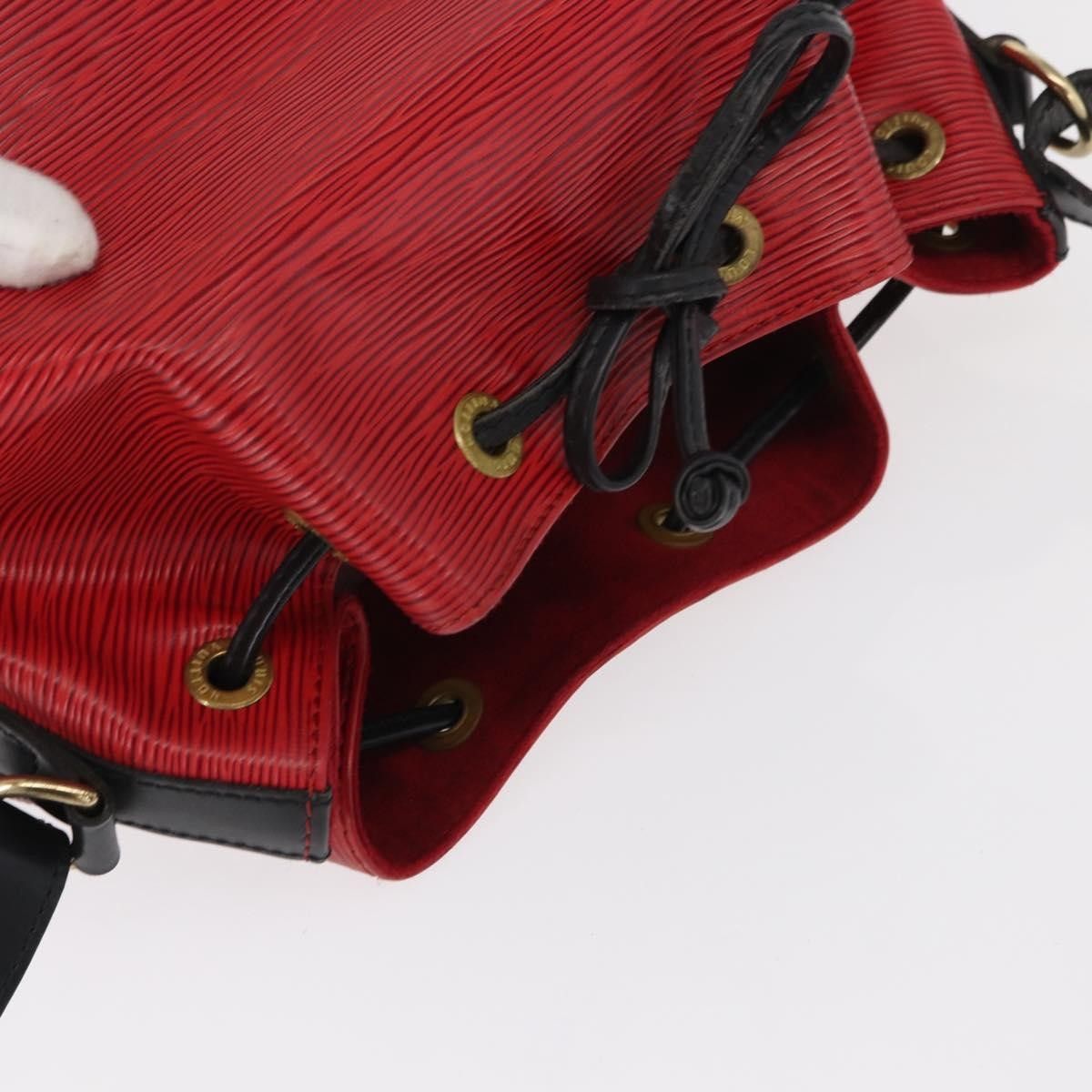 Louis Vuitton Louis Vuitton Bicolor Petit Noe Epi Leather Size ONE SIZE - 15 Thumbnail
