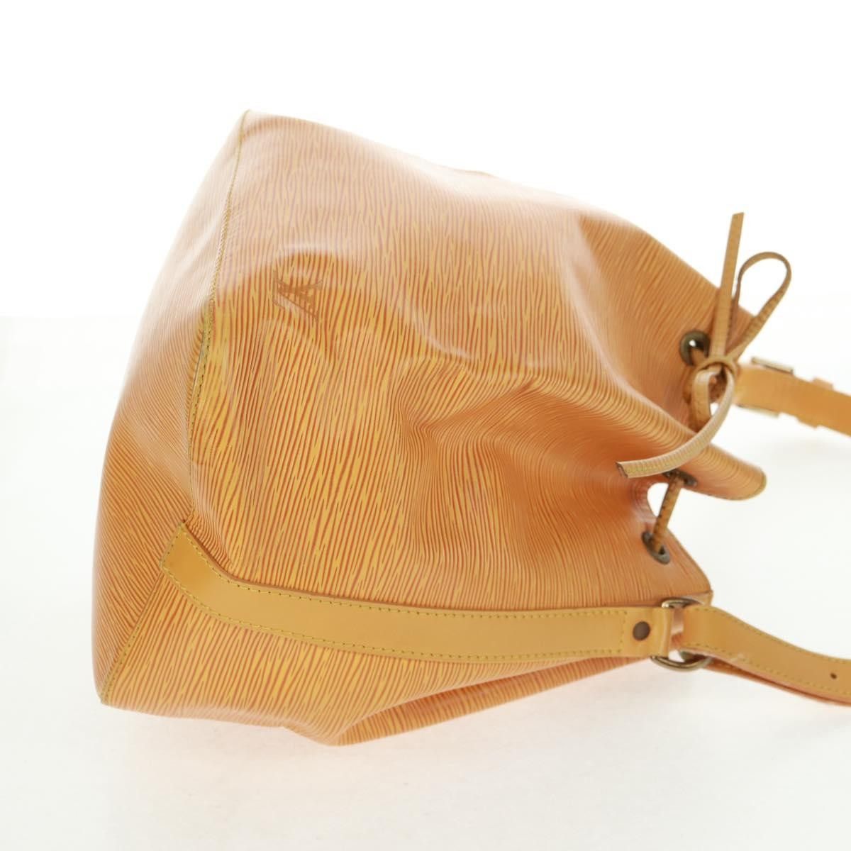 Louis Vuitton Louis Vuitton Petit Noe Epi Leather Size ONE SIZE - 4 Thumbnail