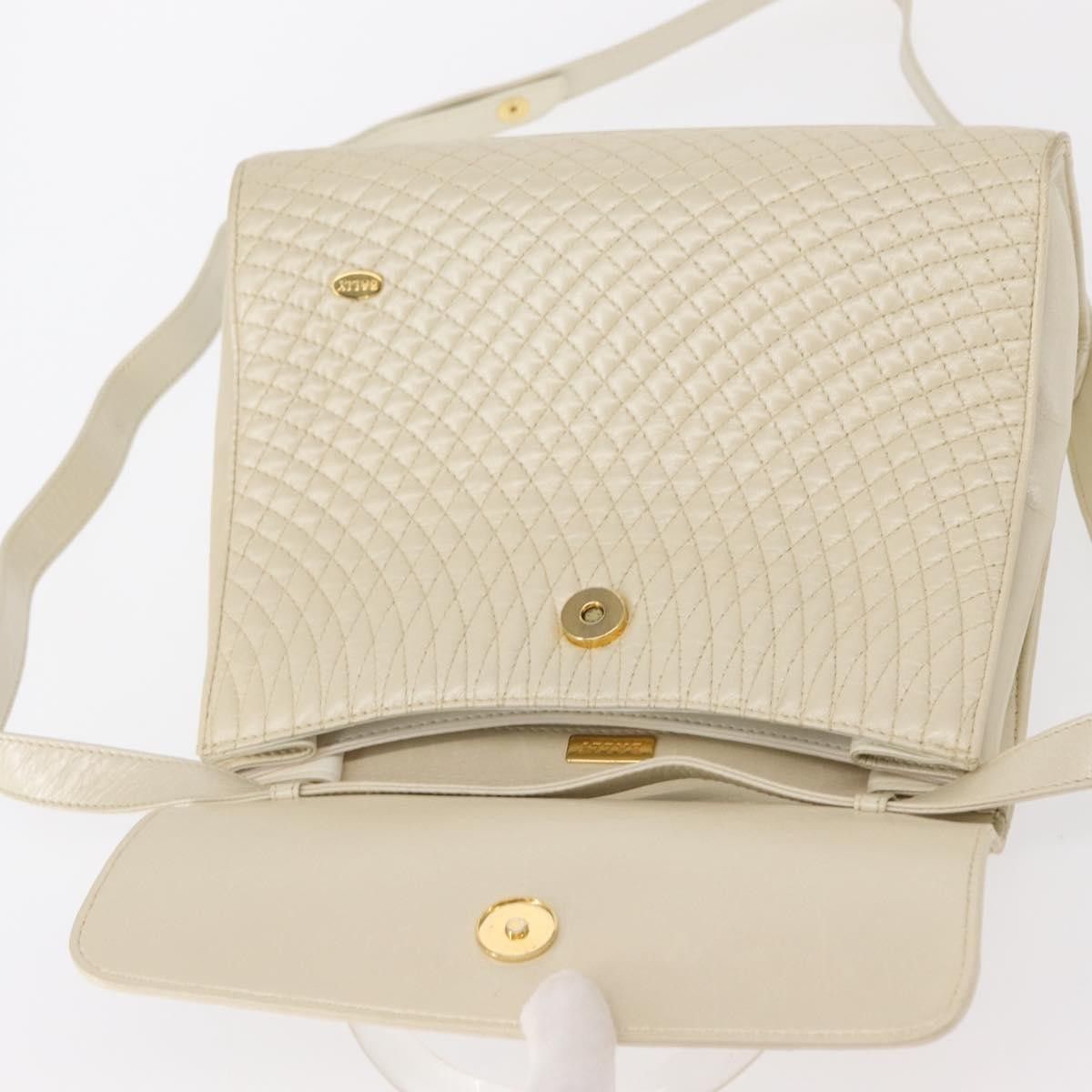 Bally Bally Vintage Handbag Quilted Leather Size ONE SIZE - 20 Thumbnail