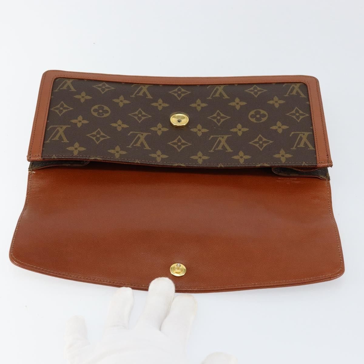 Louis Vuitton Louis Vuitton Dame Pochette Monogram Canvas Size ONE SIZE - 19 Thumbnail