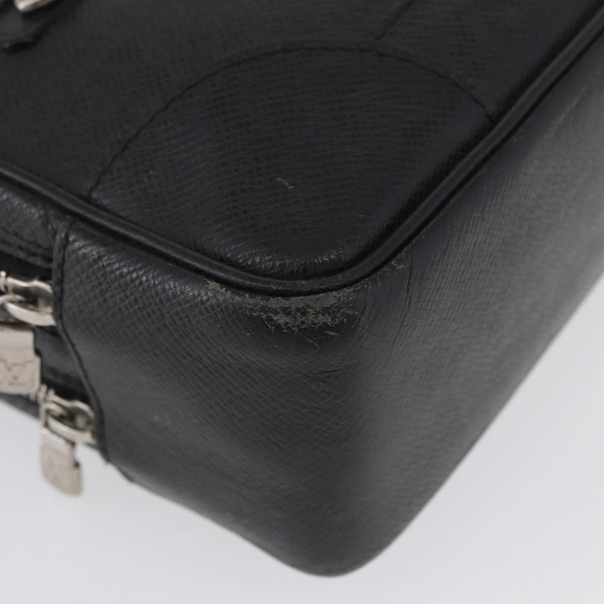 Louis Vuitton Louis Vuitton Pavel Taiga Leather Size ONE SIZE - 11 Thumbnail