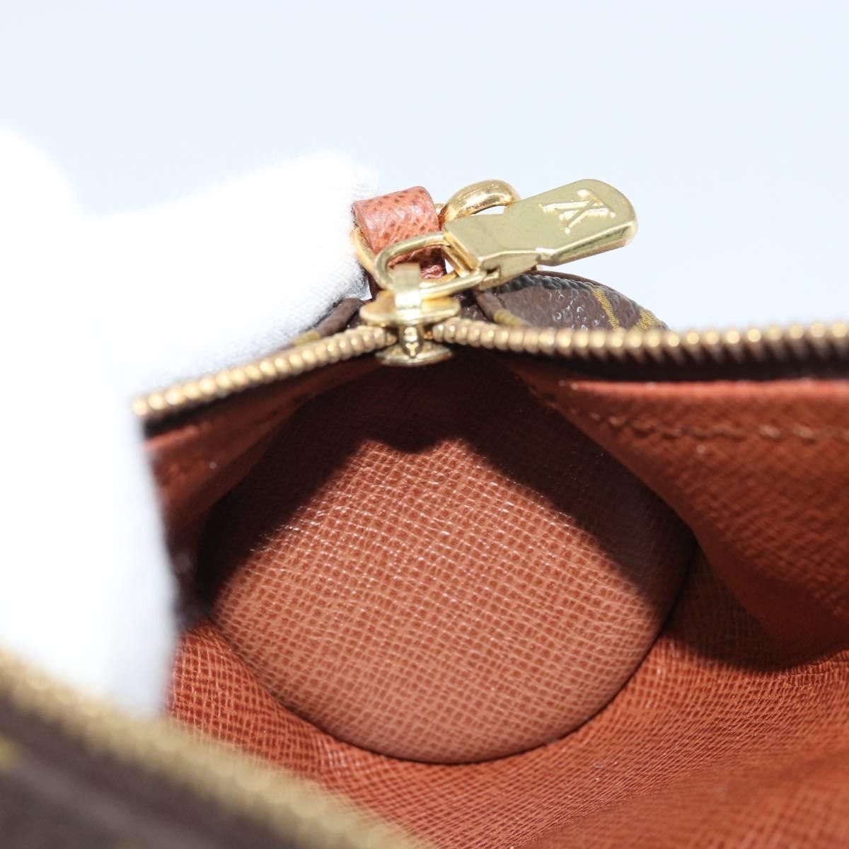 Louis Vuitton Louis Vuitton Papillon Pochette Monogram Canvas Size ONE SIZE - 16 Thumbnail